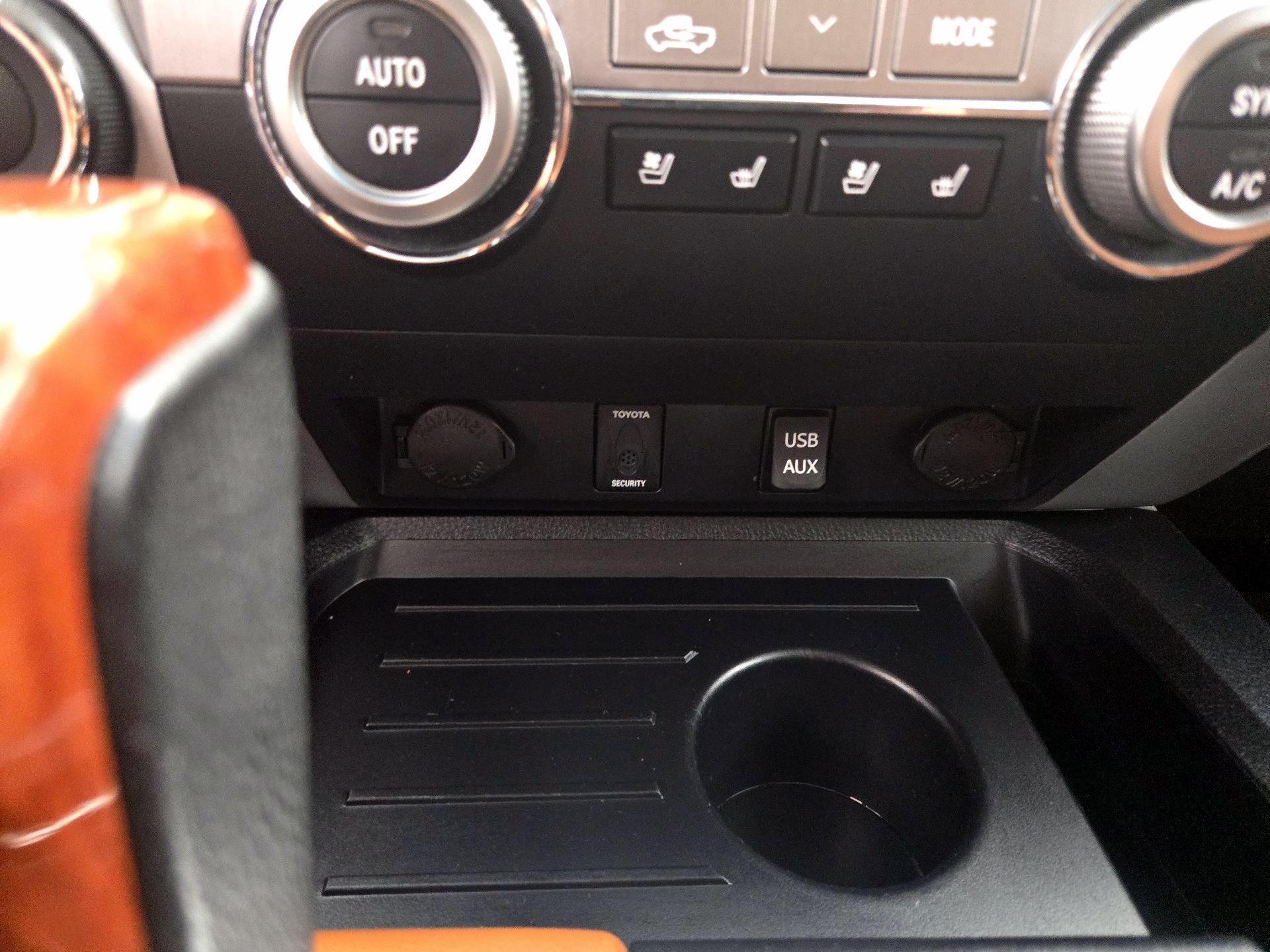 Thumbnail: 2016 Toyota Tundra - 18