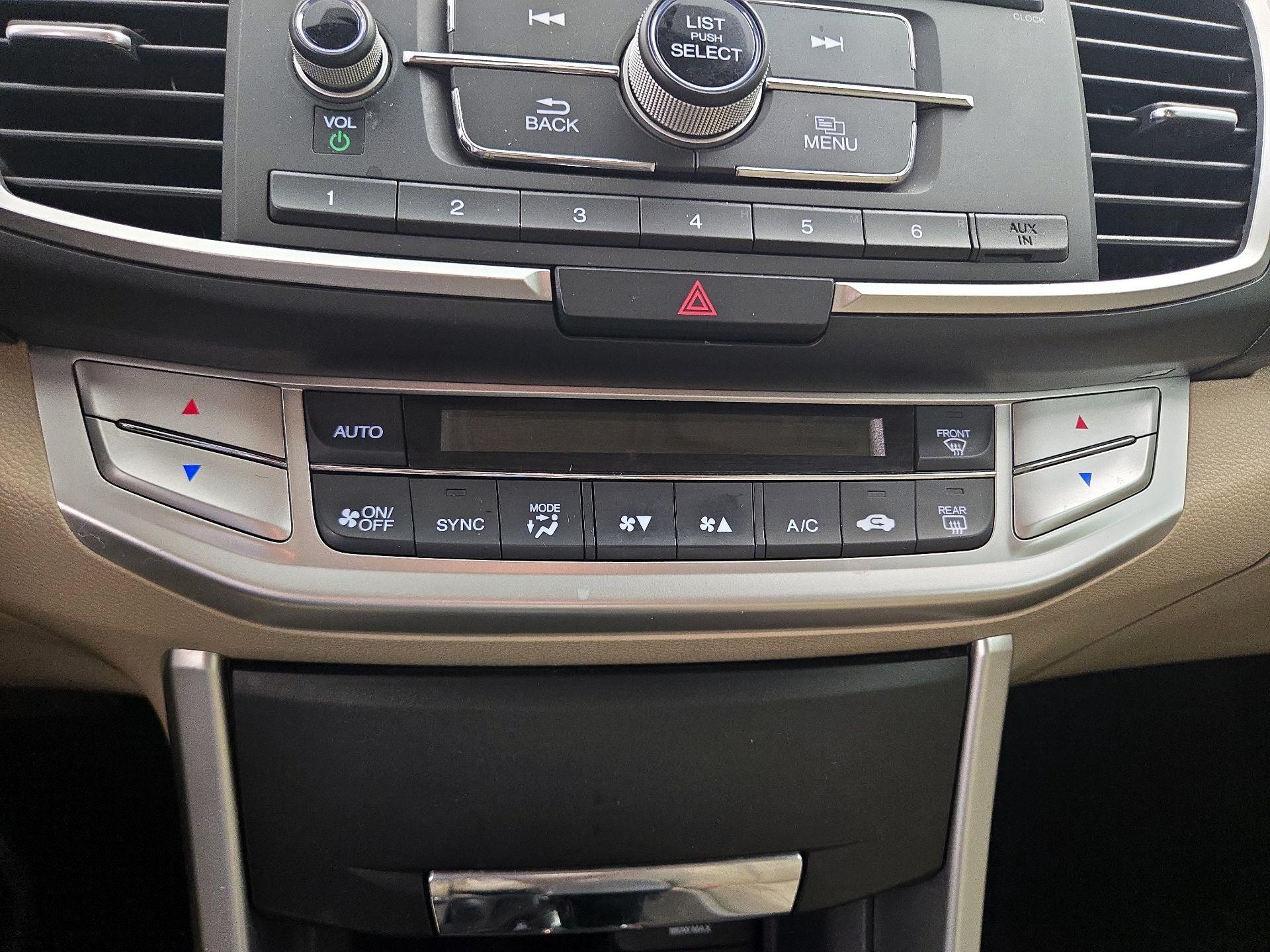 Thumbnail: 2015 Honda Accord - 16