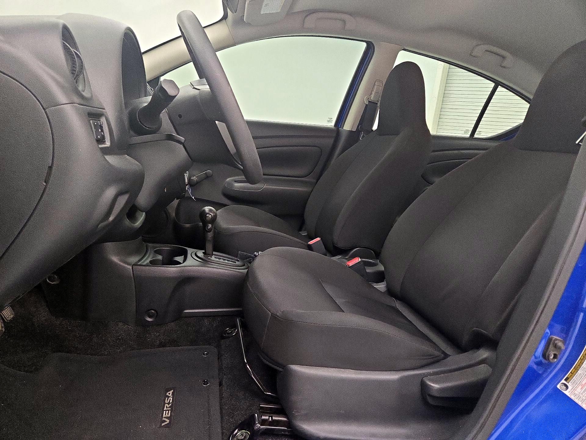 Thumbnail: 2016 Nissan Versa - 11