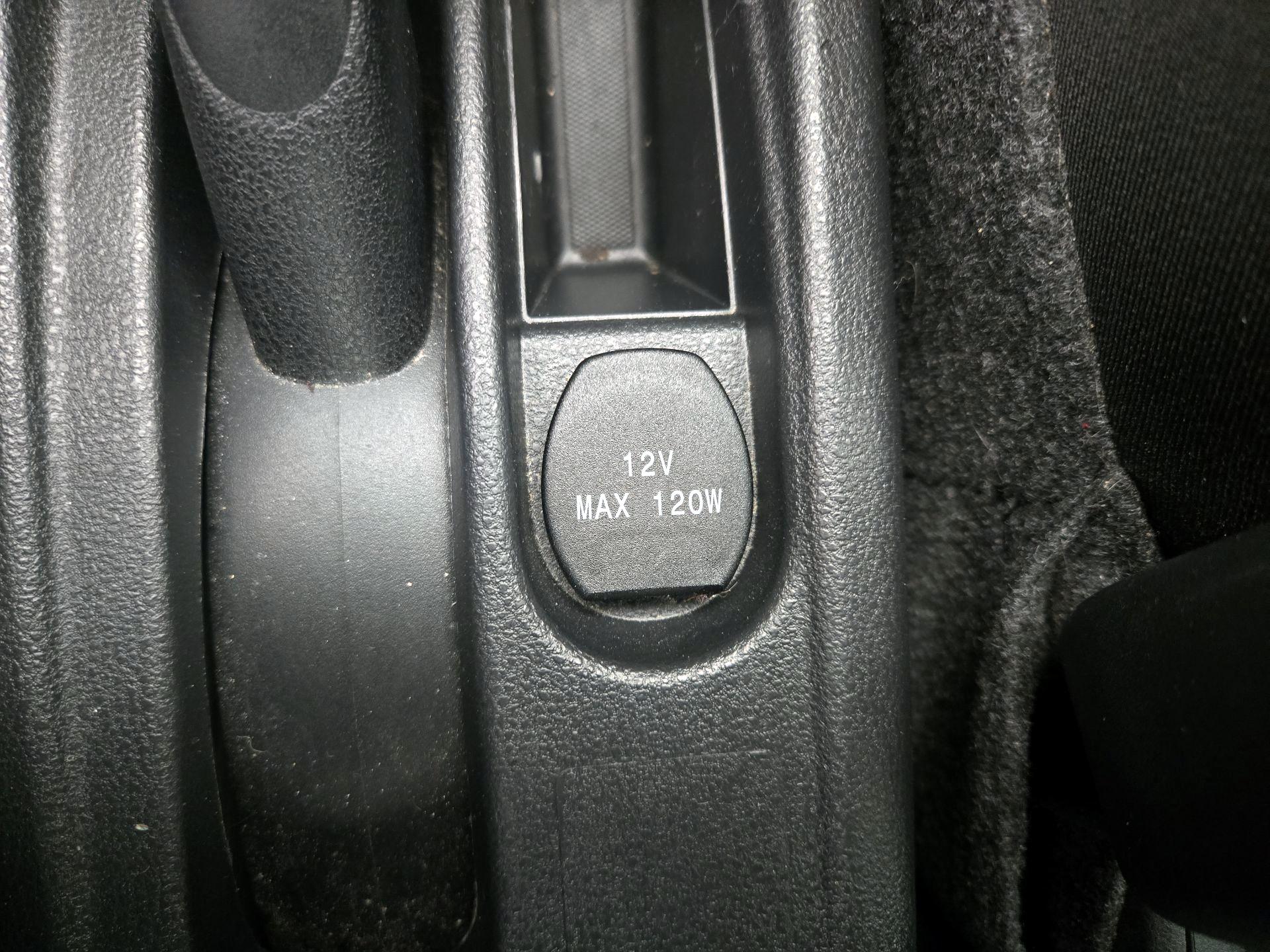 Thumbnail: 2016 Nissan Versa - 17