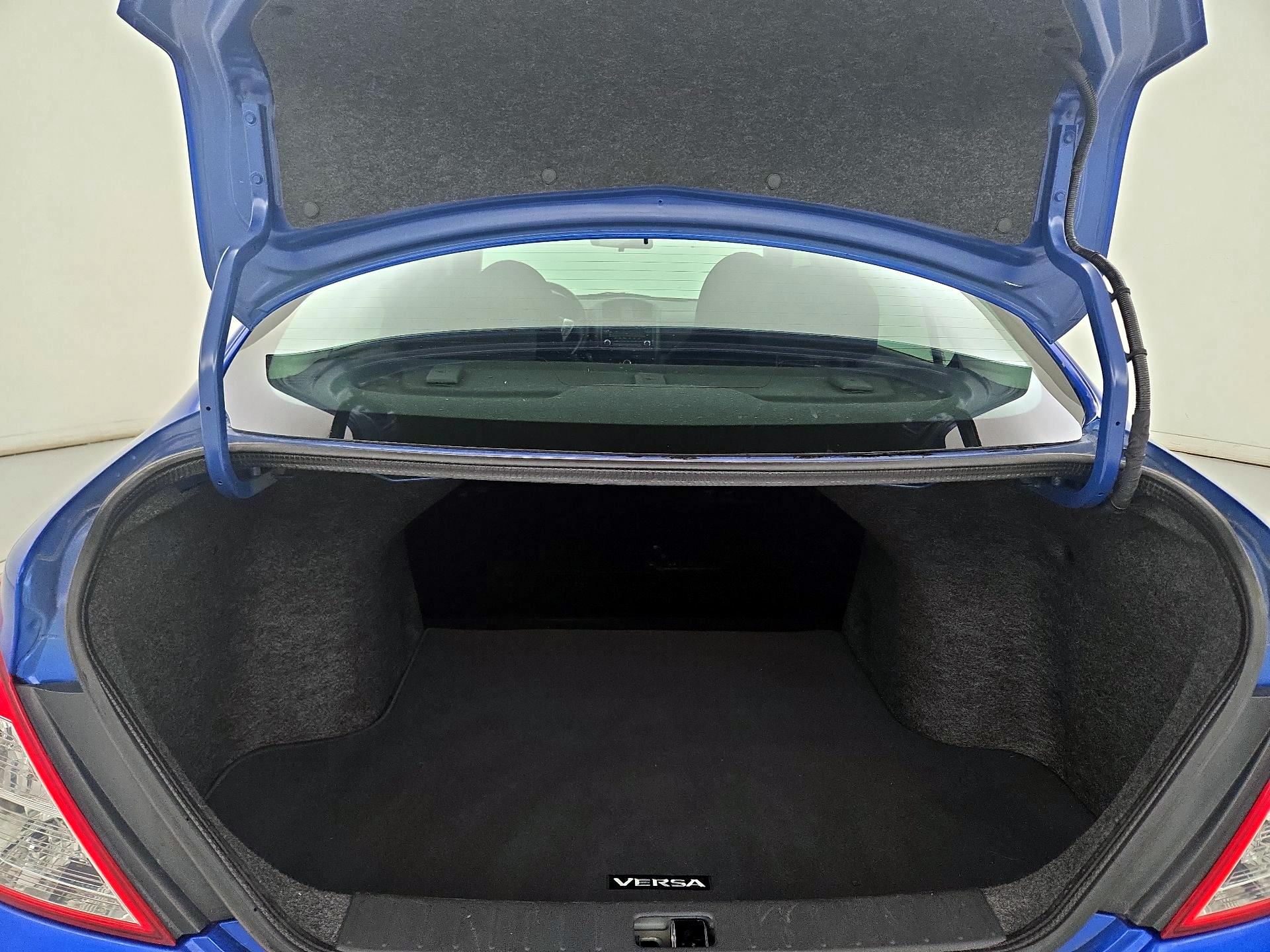 Thumbnail: 2016 Nissan Versa - 19