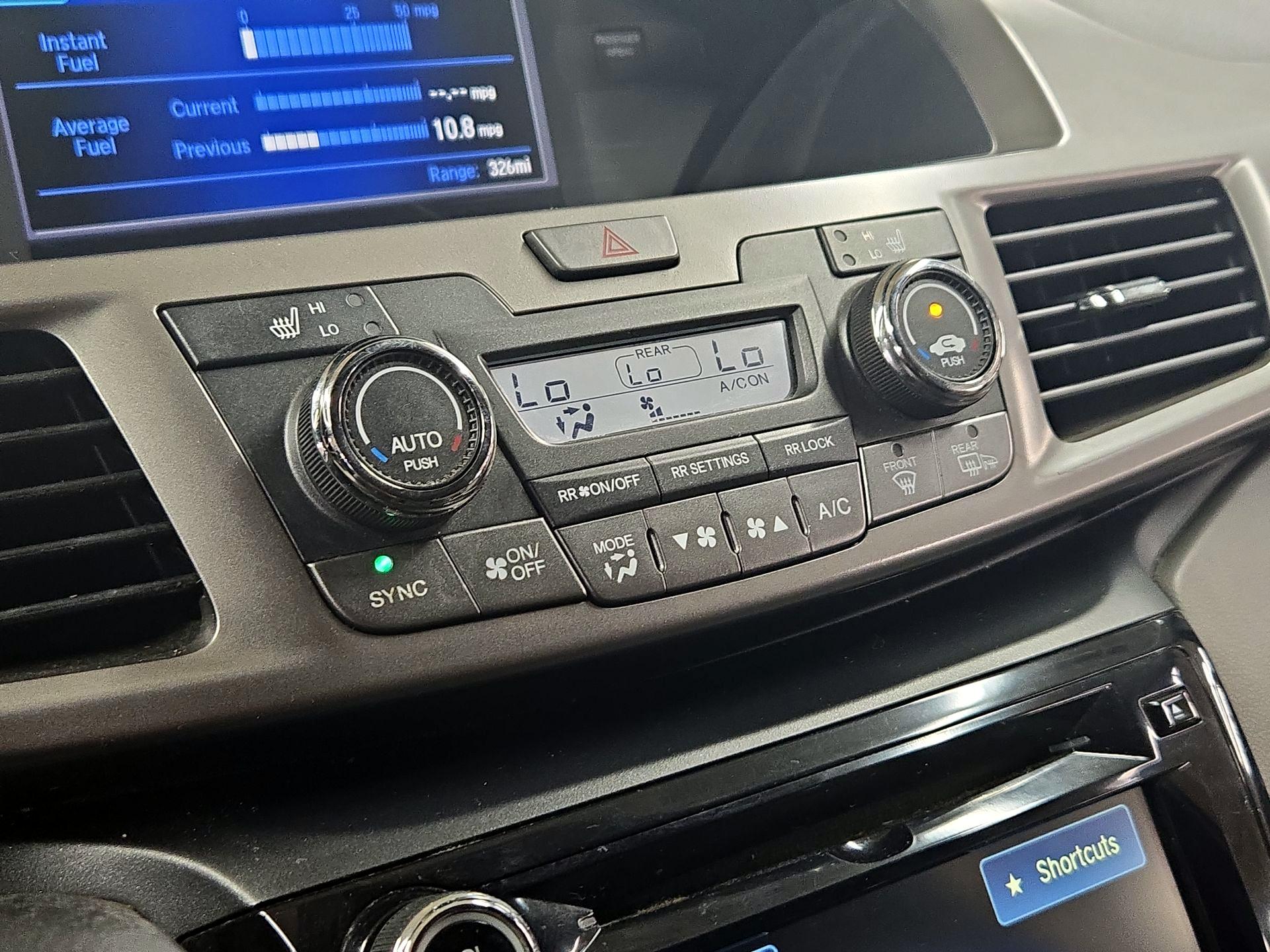 Thumbnail: 2016 Honda Odyssey - 16