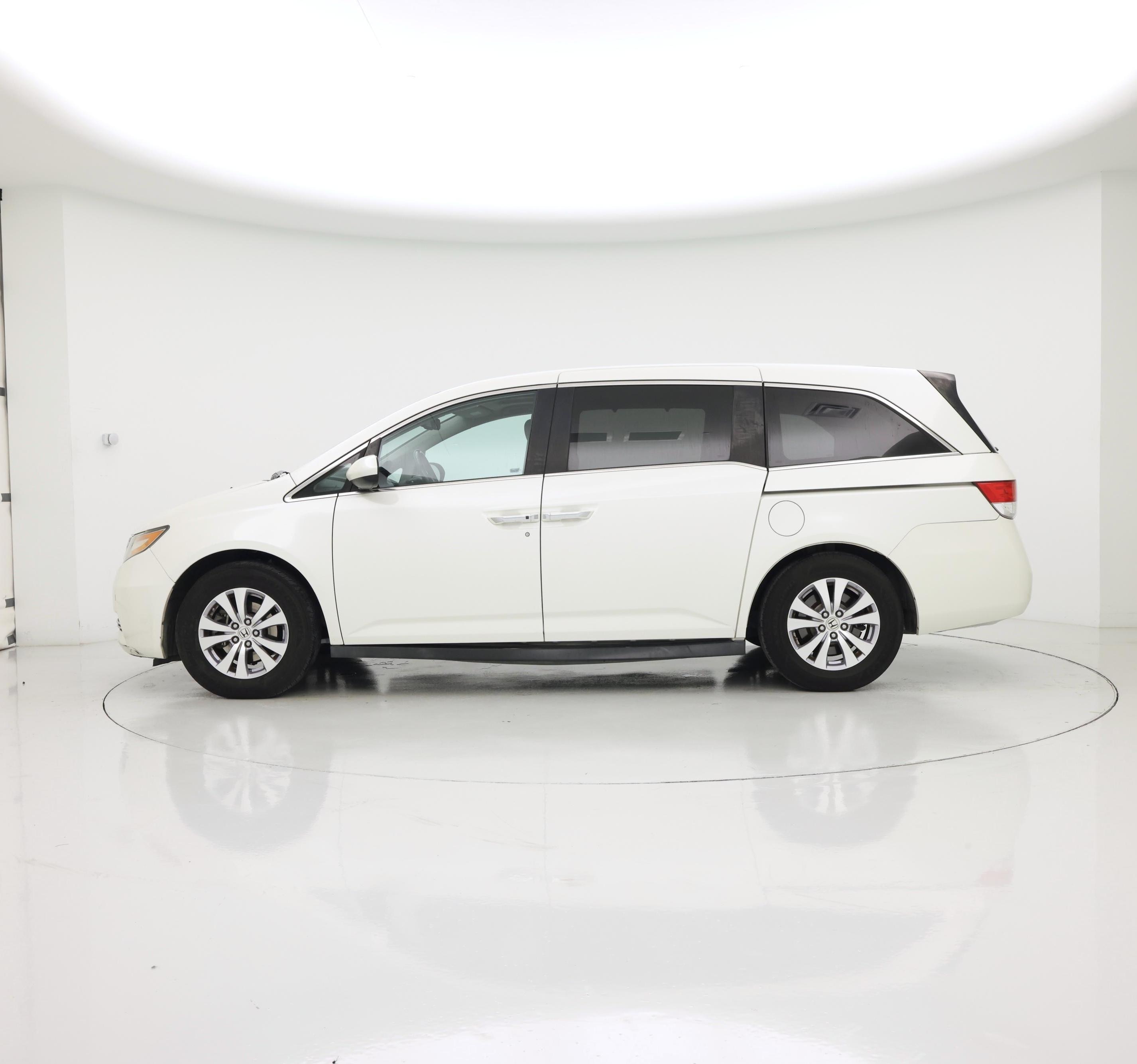 Thumbnail: 2016 Honda Odyssey - 3