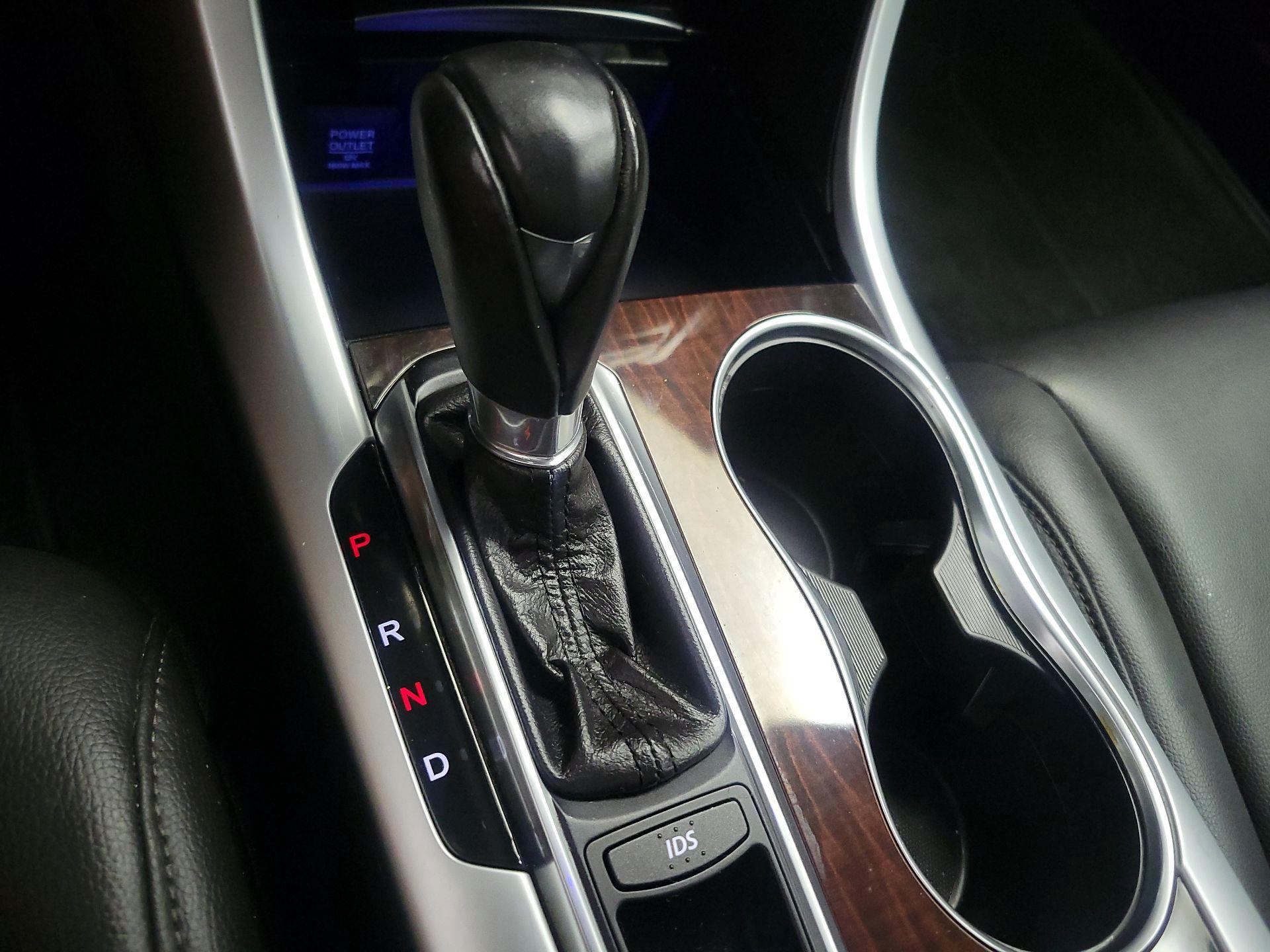 Thumbnail: 2015 Acura TLX - 17