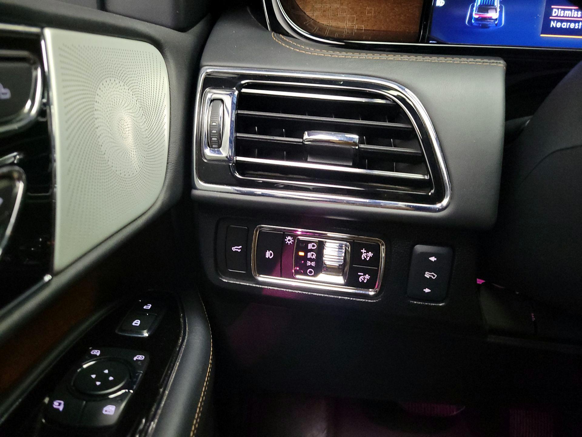 Thumbnail: 2023 Lincoln Navigator - 13