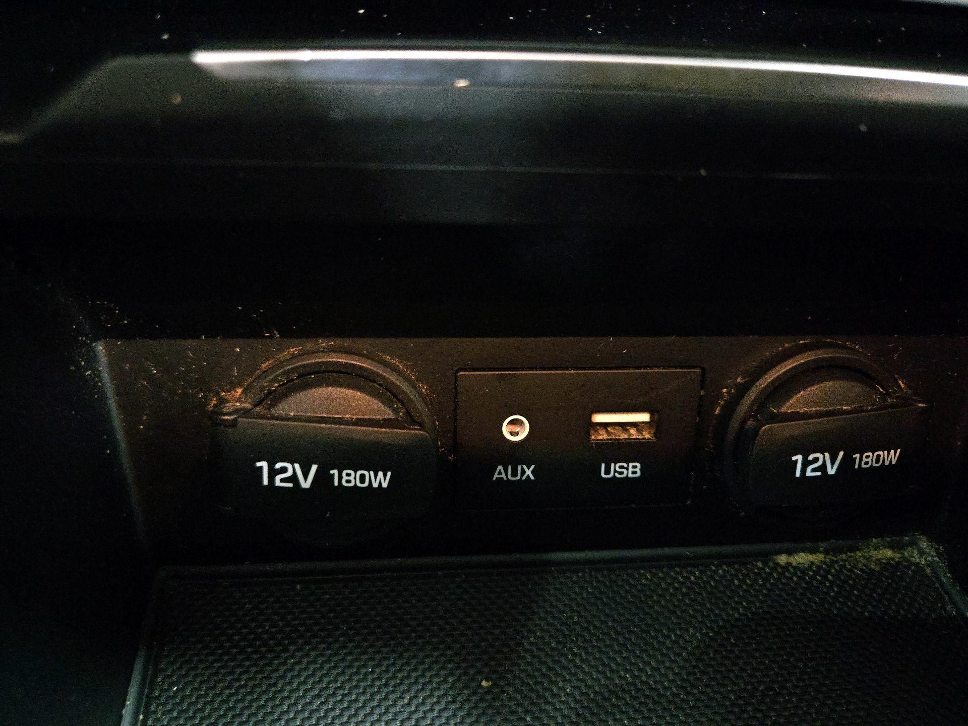 Thumbnail: 2017 Hyundai Elantra - 17