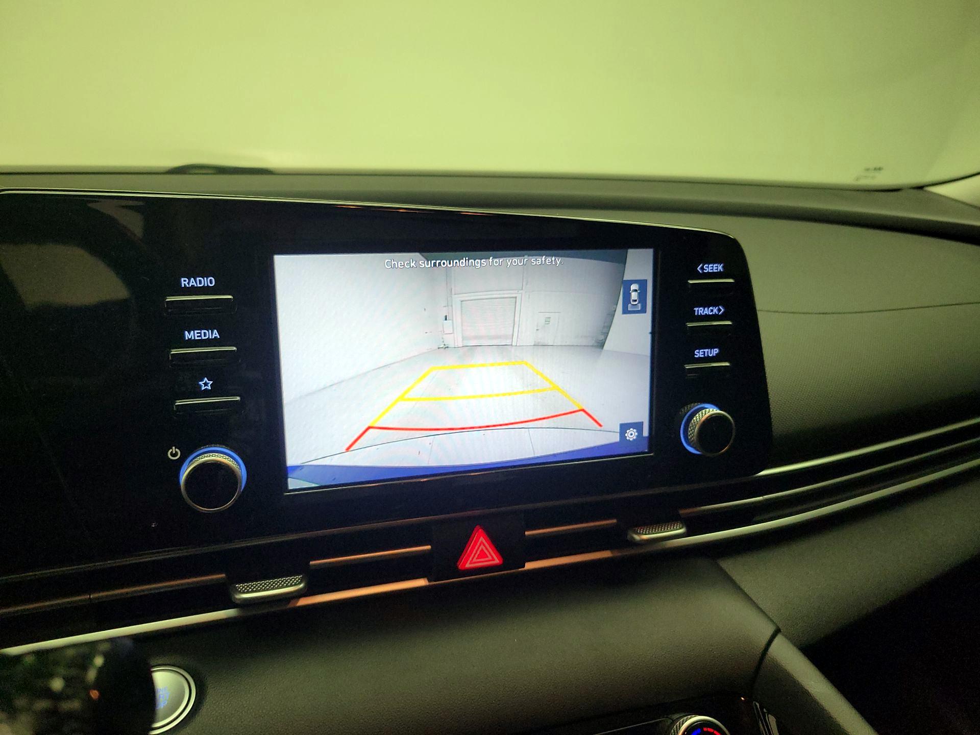 Thumbnail: 2021 Hyundai Elantra - 14