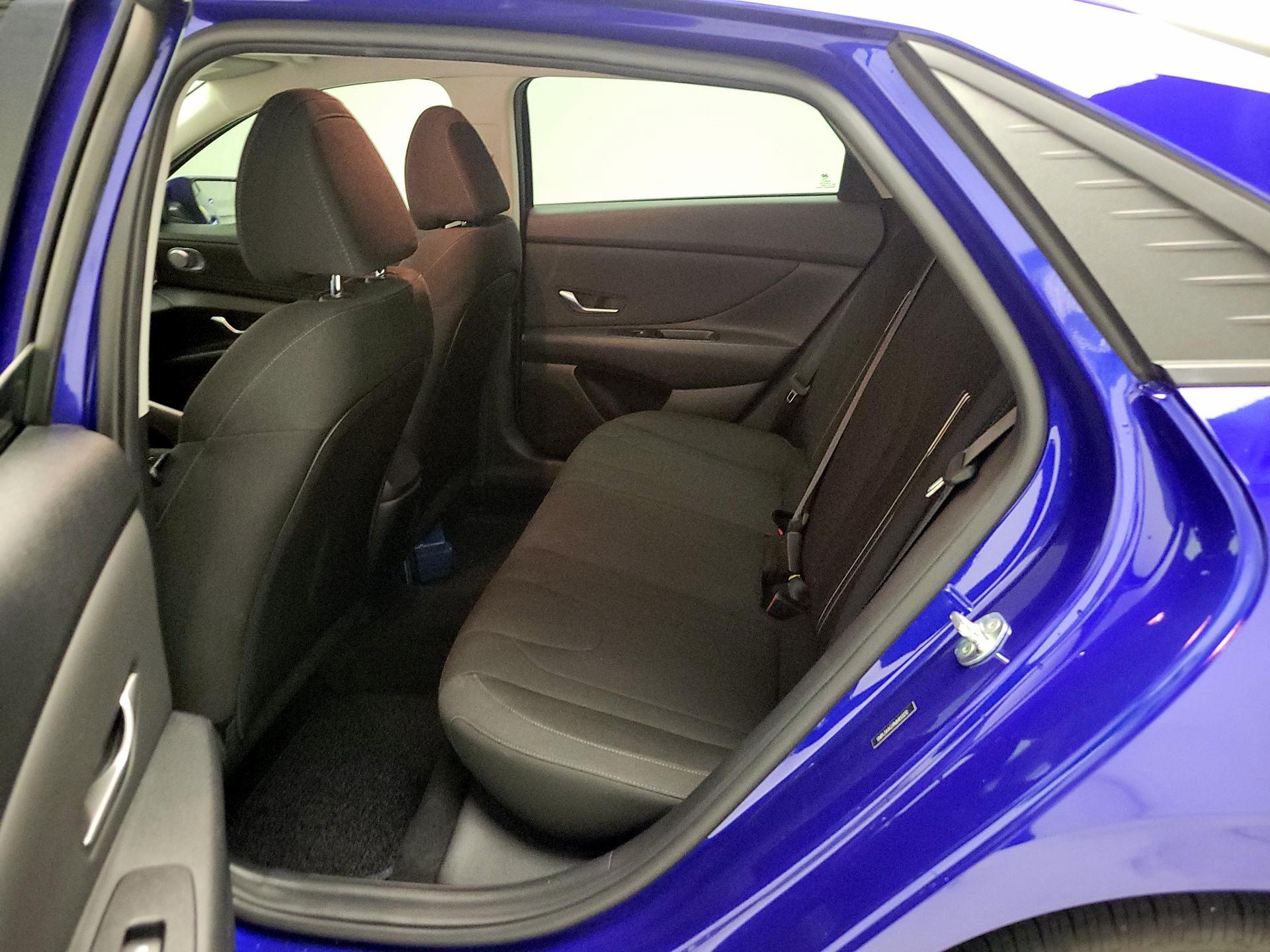 Thumbnail: 2021 Hyundai Elantra - 18