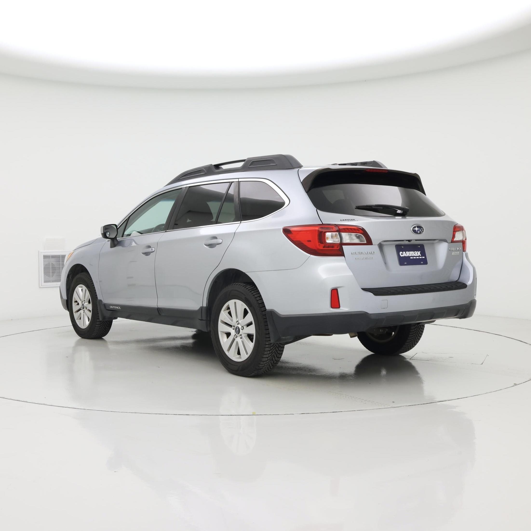 Thumbnail: 2015 Subaru Outback - 2