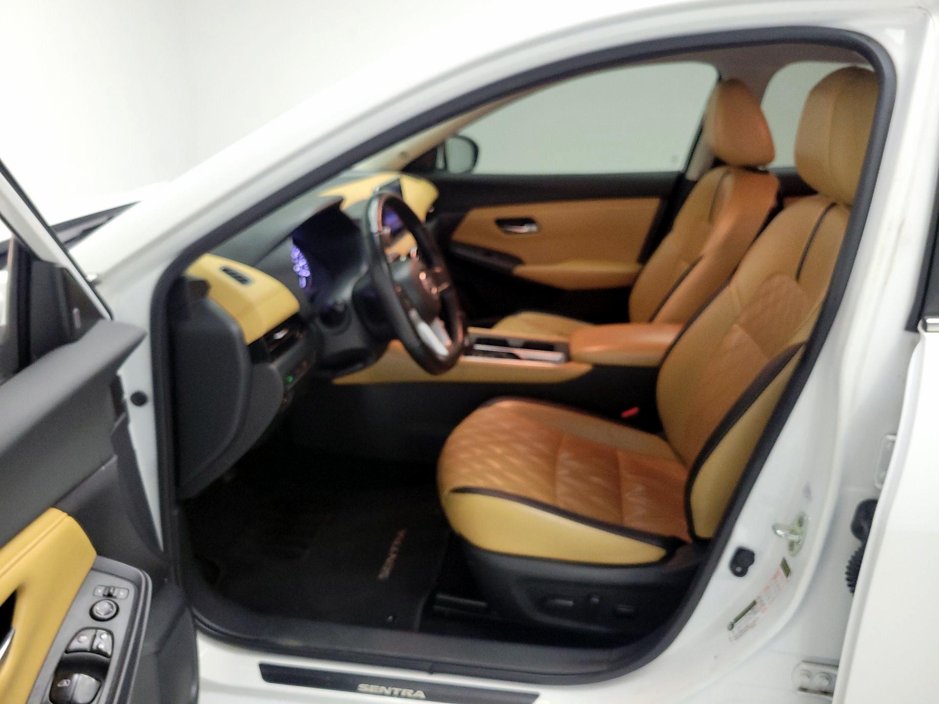 Thumbnail: 2022 Nissan Sentra - 11