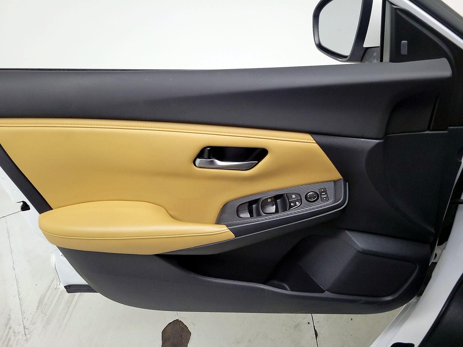 Thumbnail: 2022 Nissan Sentra - 12