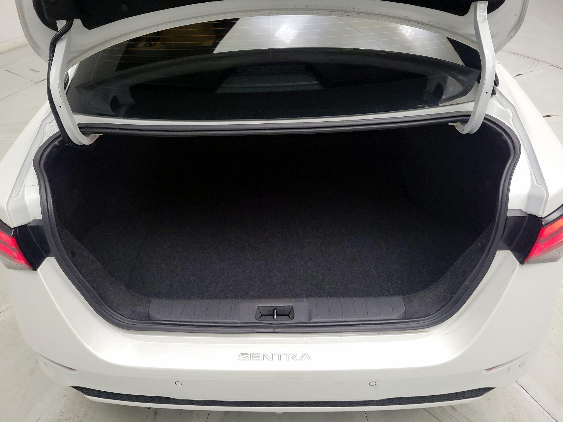 Thumbnail: 2022 Nissan Sentra - 20