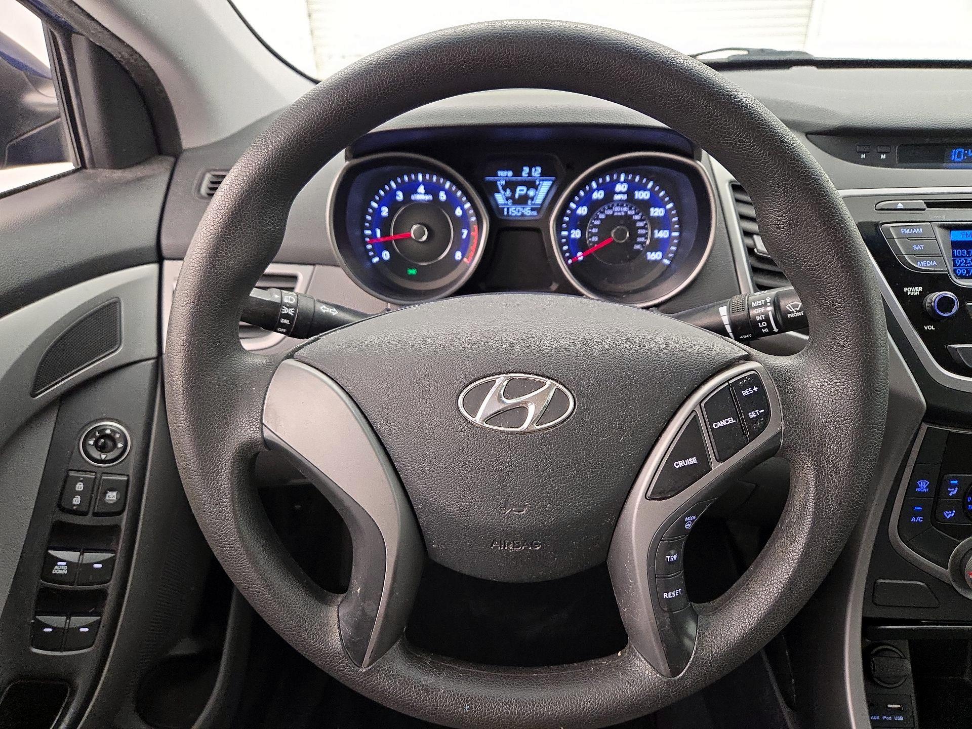 Thumbnail: 2015 Hyundai Elantra - 10
