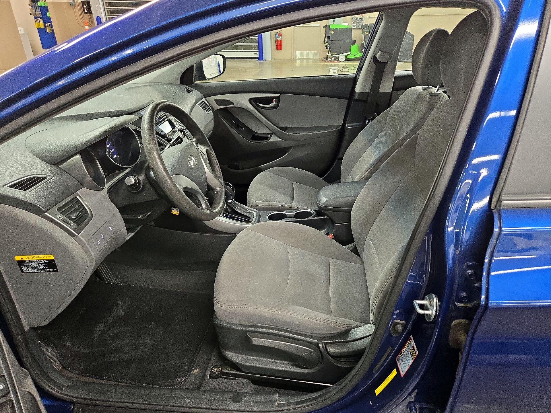 Thumbnail: 2015 Hyundai Elantra - 11