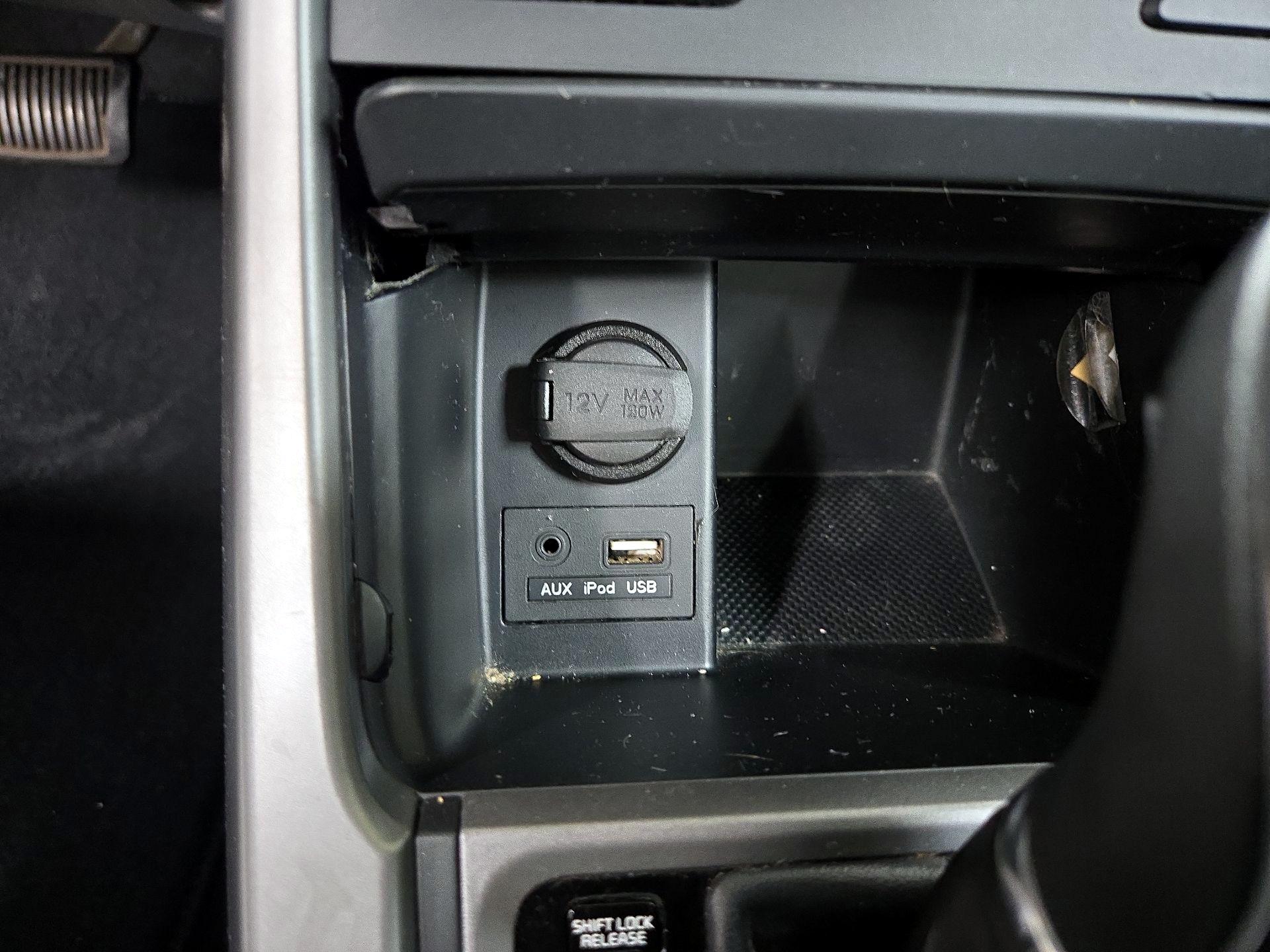 Thumbnail: 2015 Hyundai Elantra - 17