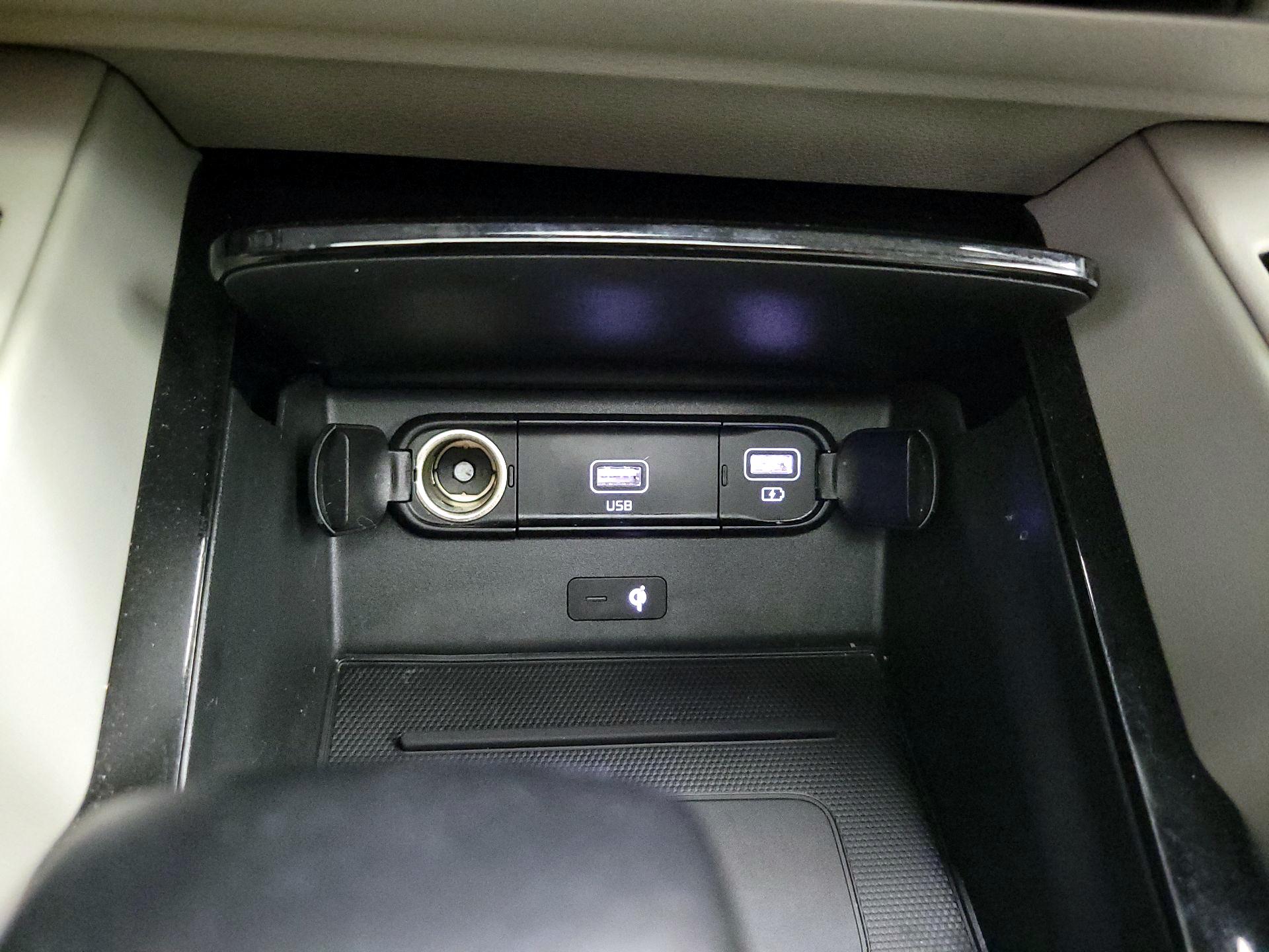 Thumbnail: 2022 Kia Telluride - 19