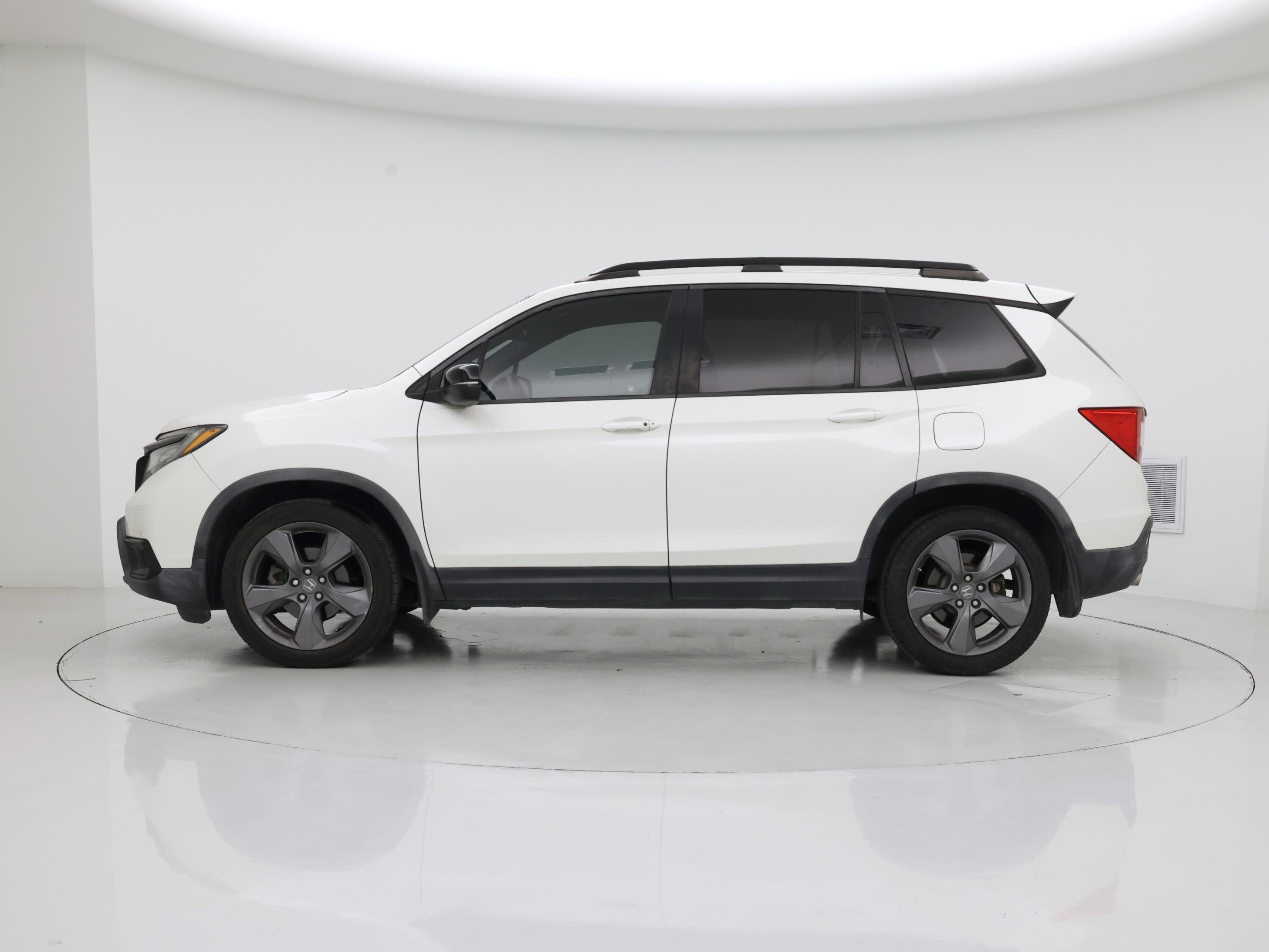 Thumbnail: 2019 Honda Passport - 3