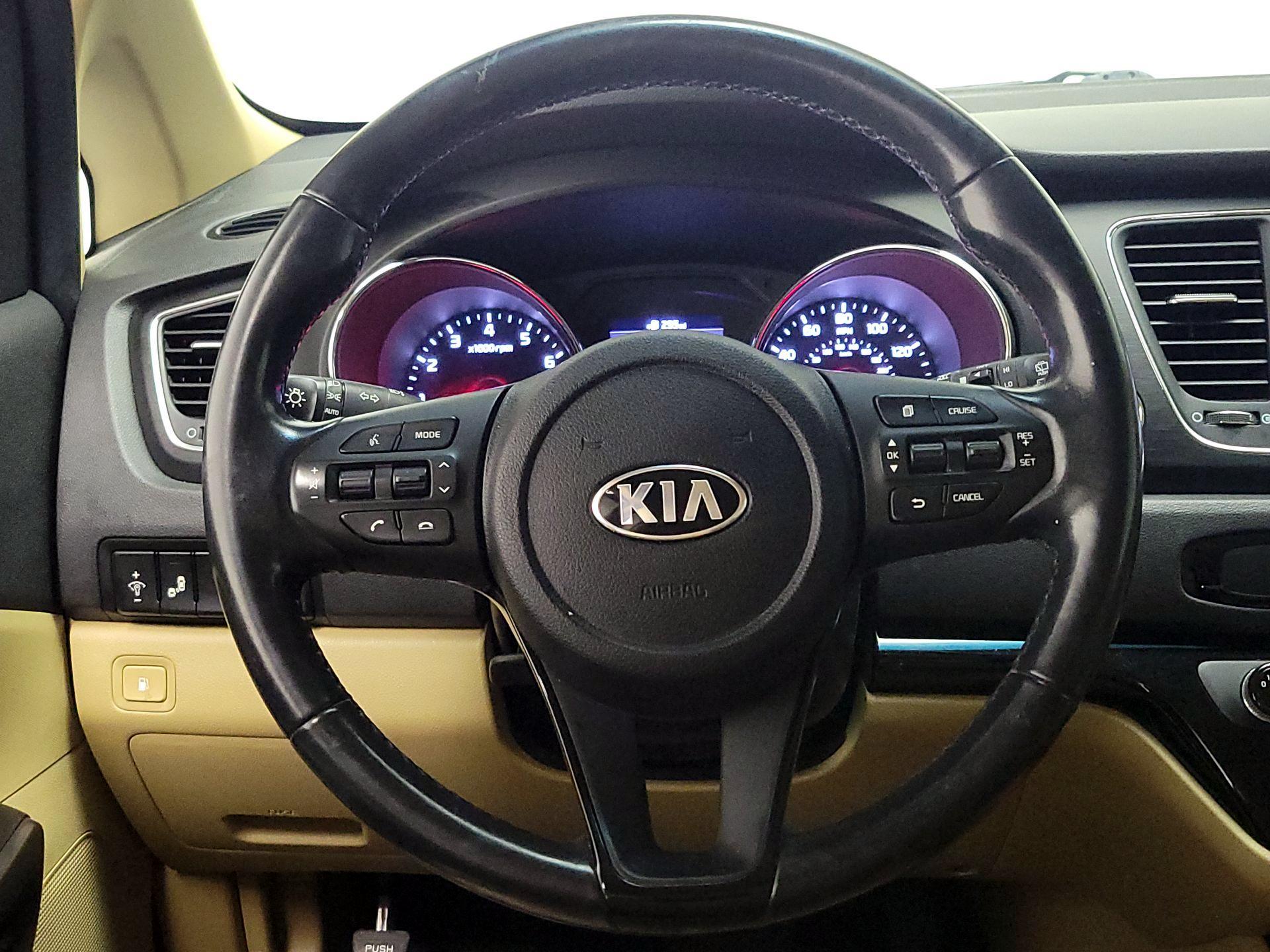 Thumbnail: 2021 Kia Sedona - 10