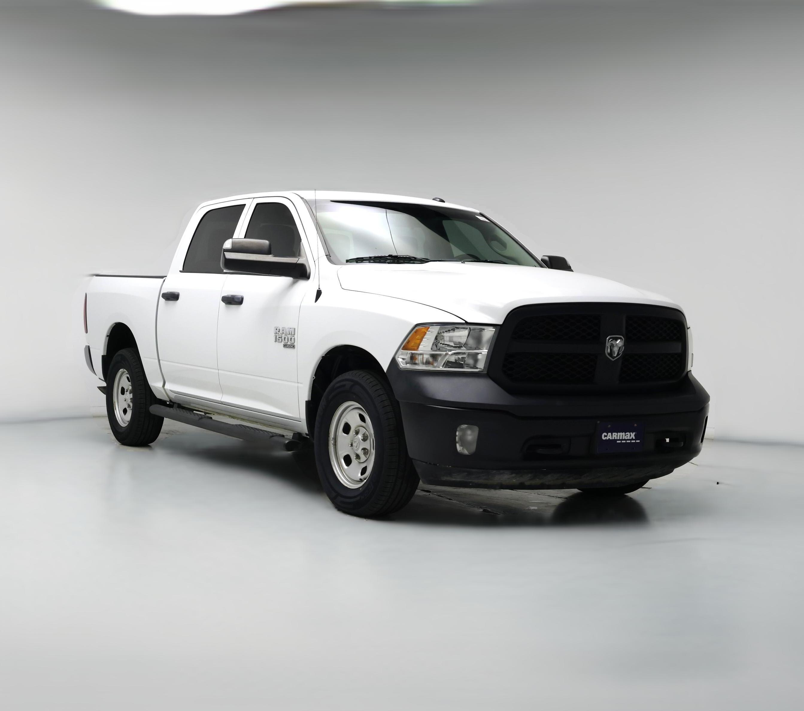 Thumbnail: 2022 RAM 1500 Classic - 1