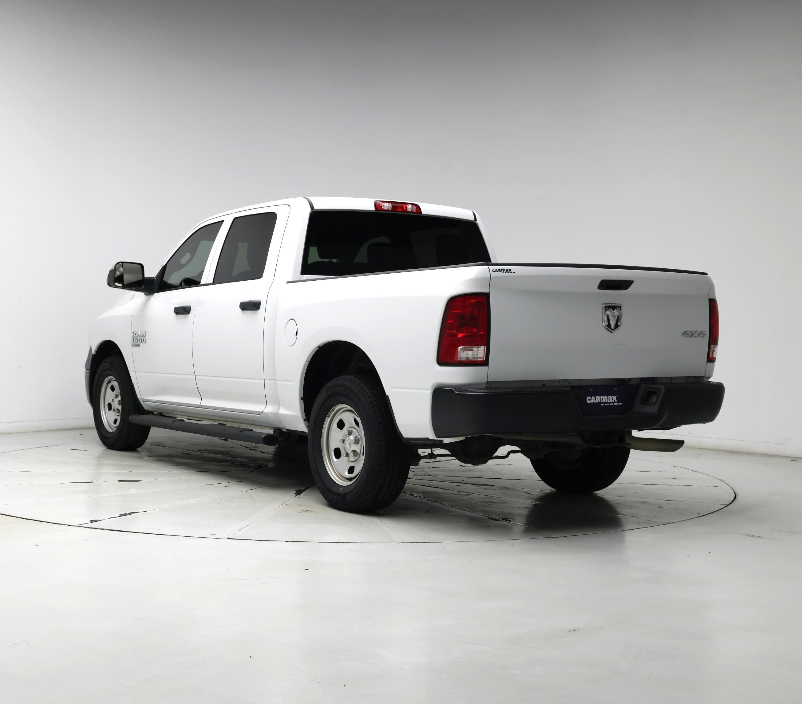 Thumbnail: 2022 RAM 1500 Classic - 2