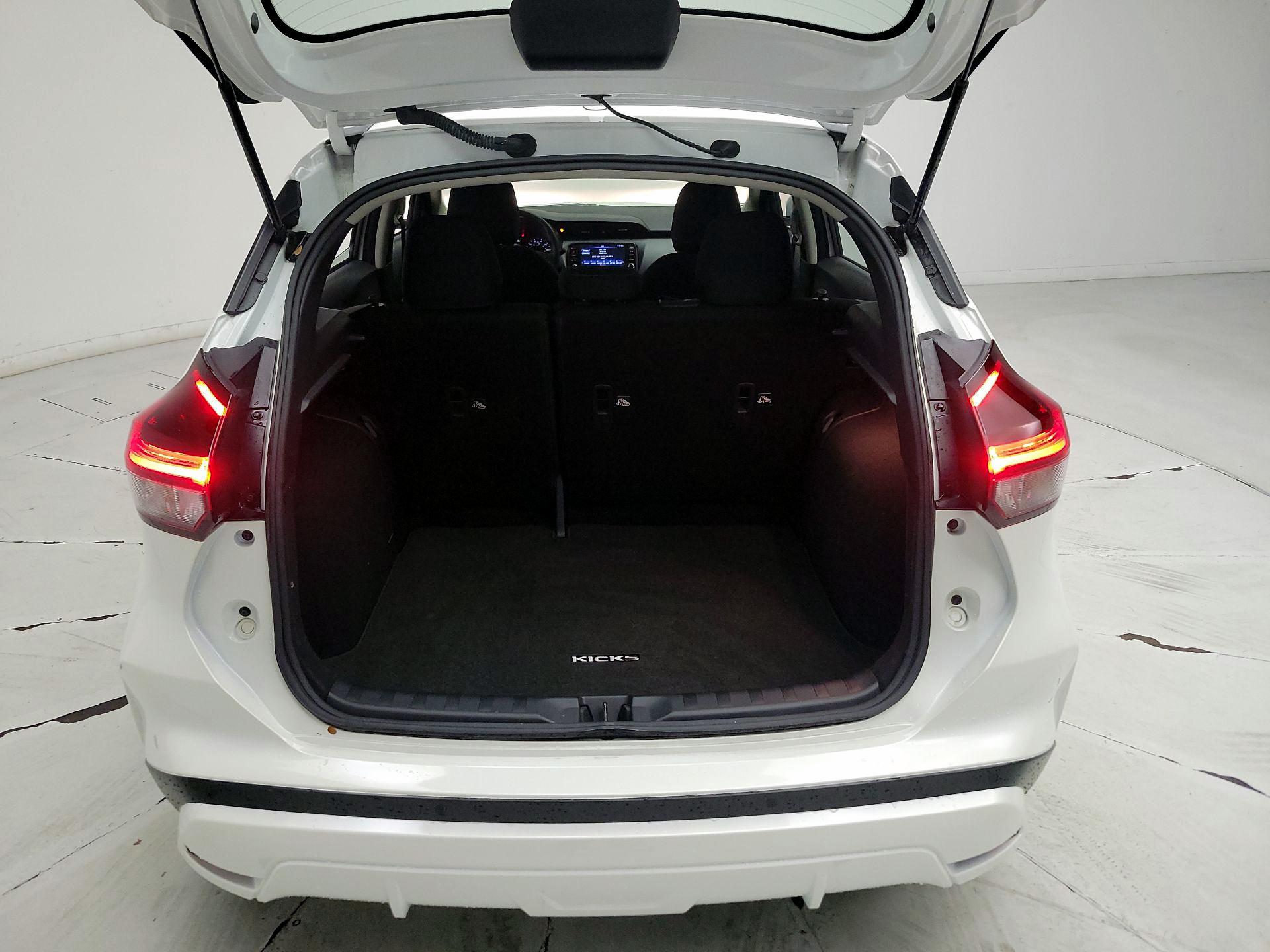Thumbnail: 2023 Nissan Kicks - 19