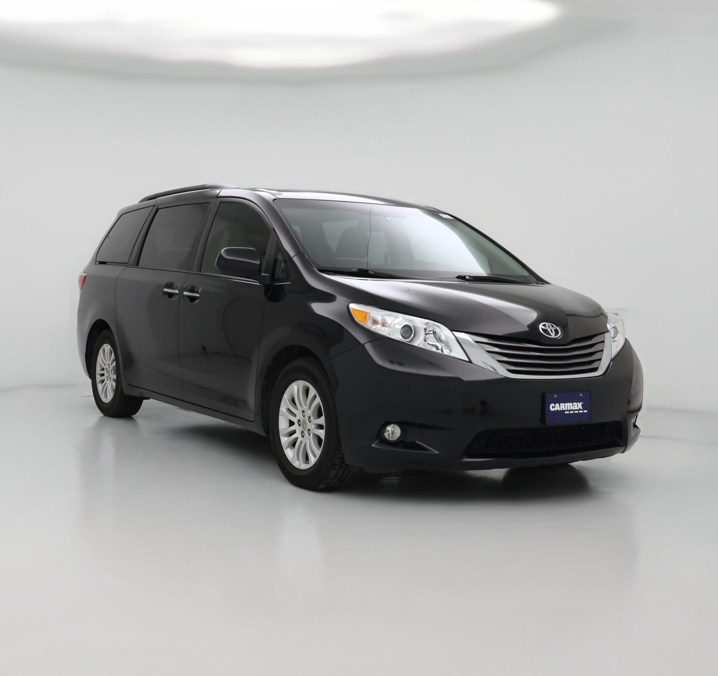 Thumbnail: 2015 Toyota Sienna - 1