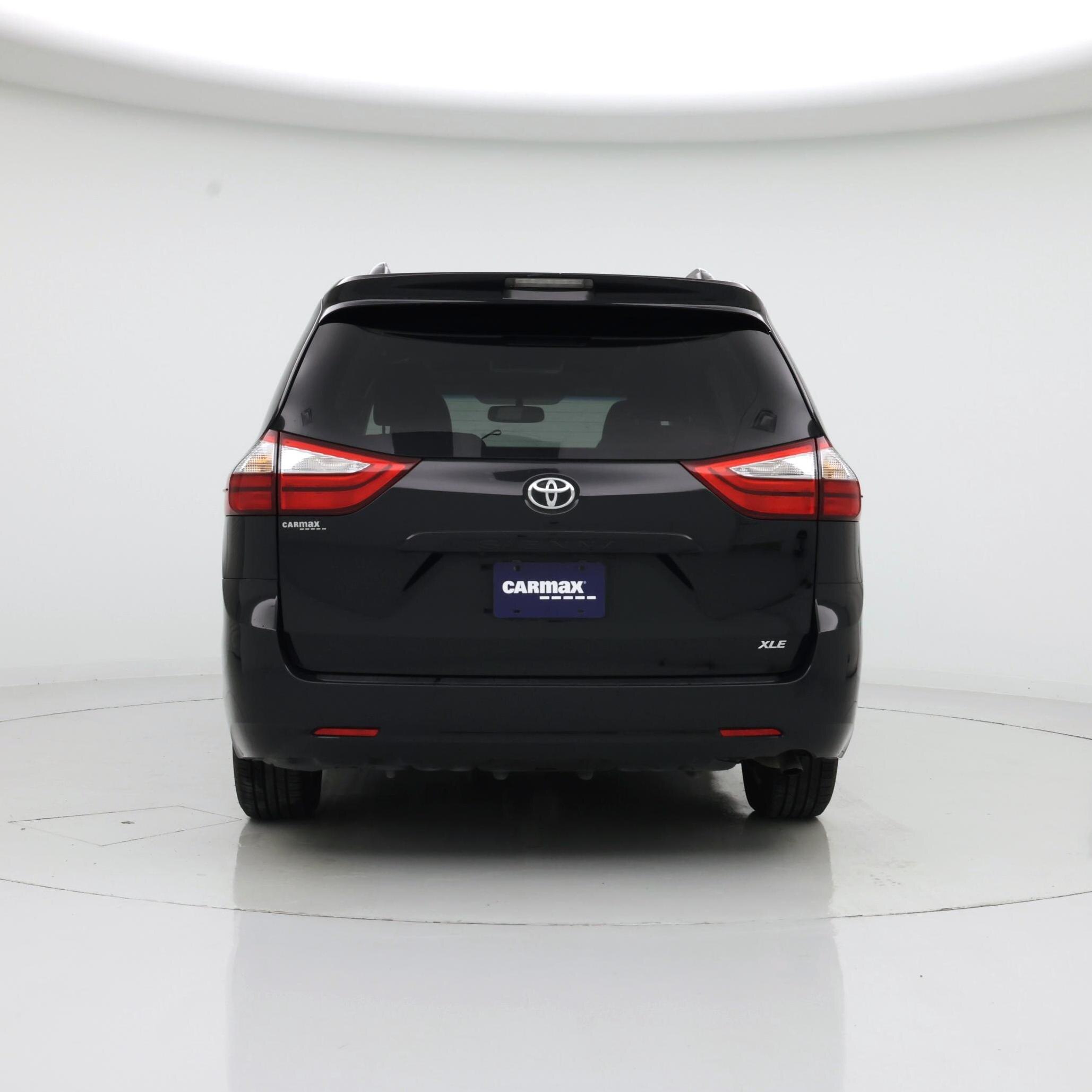 Thumbnail: 2015 Toyota Sienna - 6