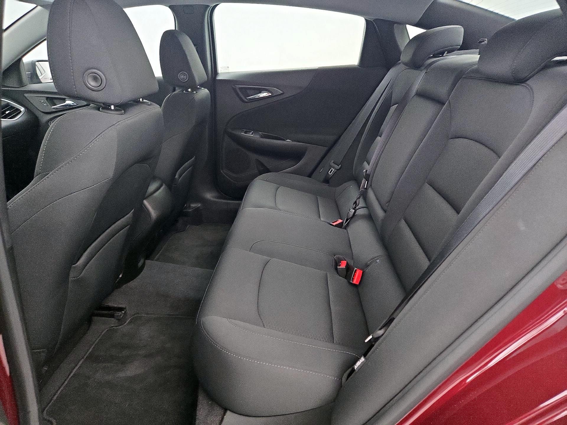 Thumbnail: 2016 Chevrolet Malibu - 19