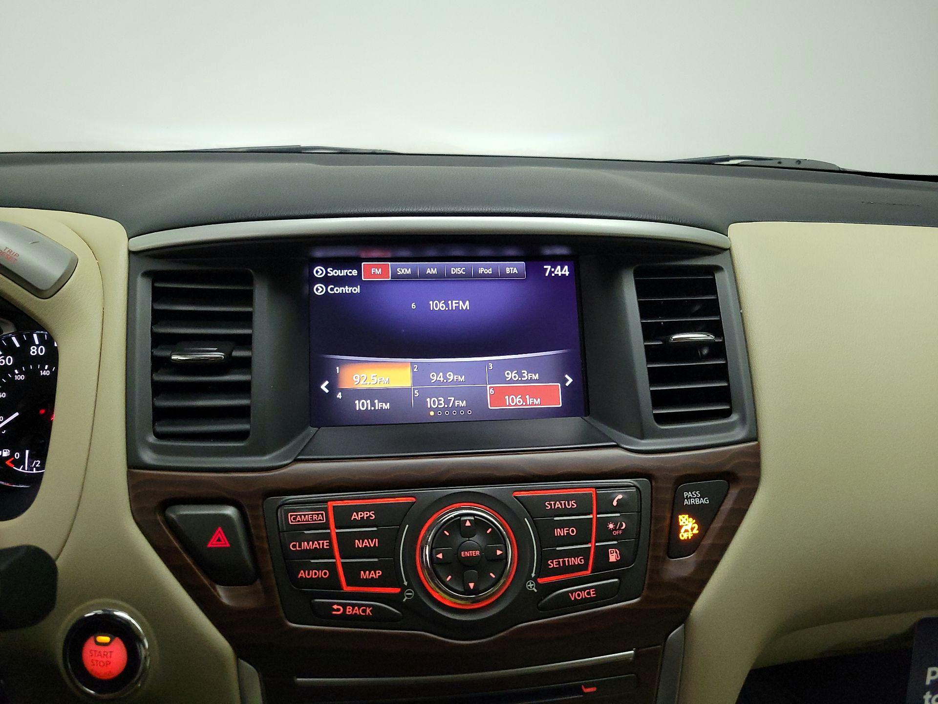 Thumbnail: 2020 Nissan Pathfinder - 16