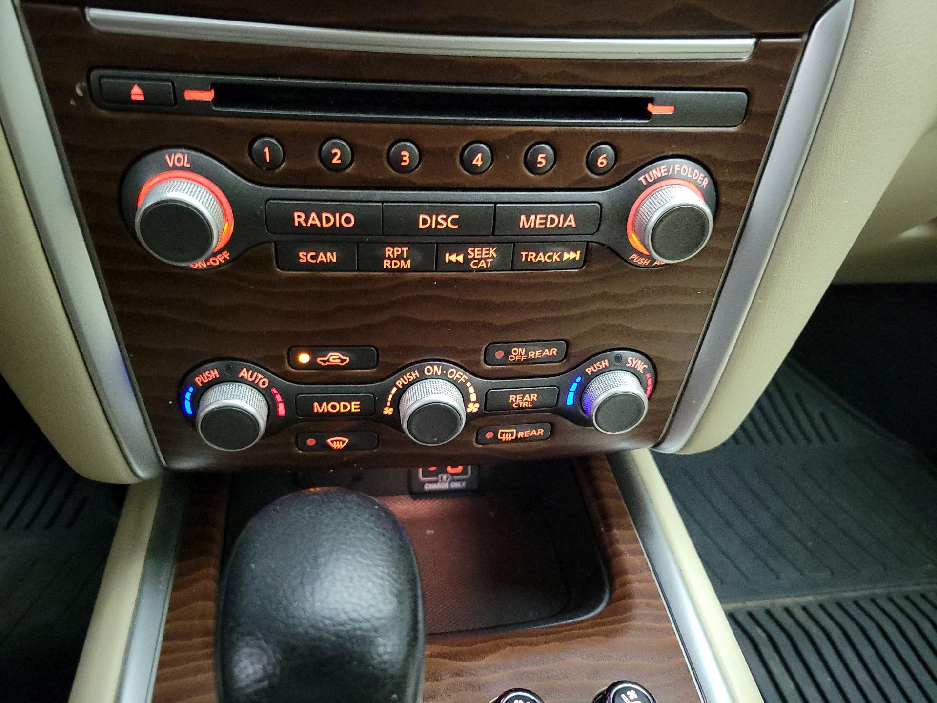 Thumbnail: 2020 Nissan Pathfinder - 17