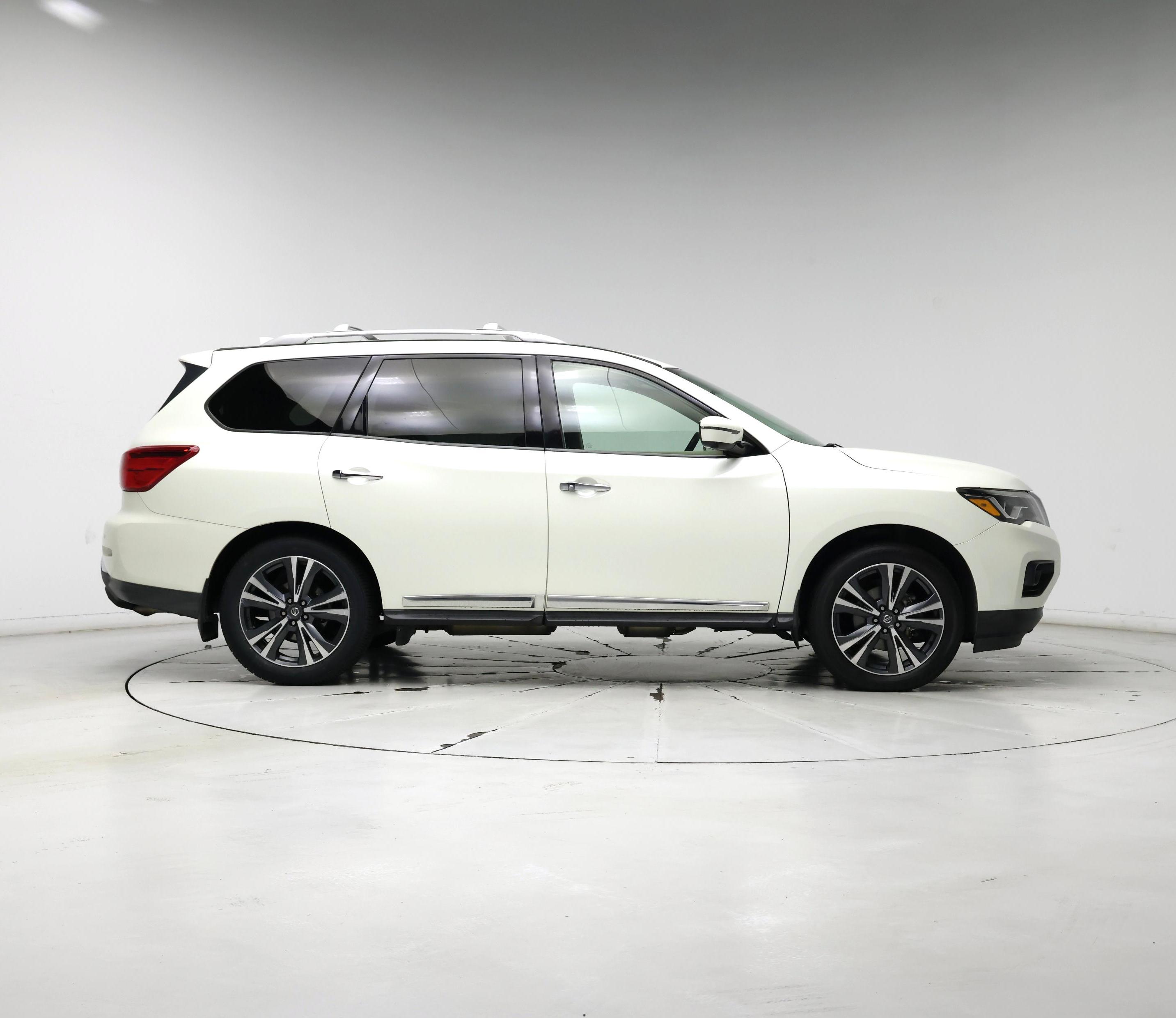 Thumbnail: 2020 Nissan Pathfinder - 7