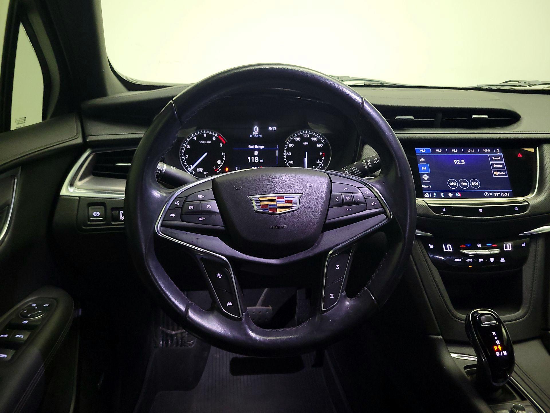 Thumbnail: 2021 Cadillac XT5 - 10