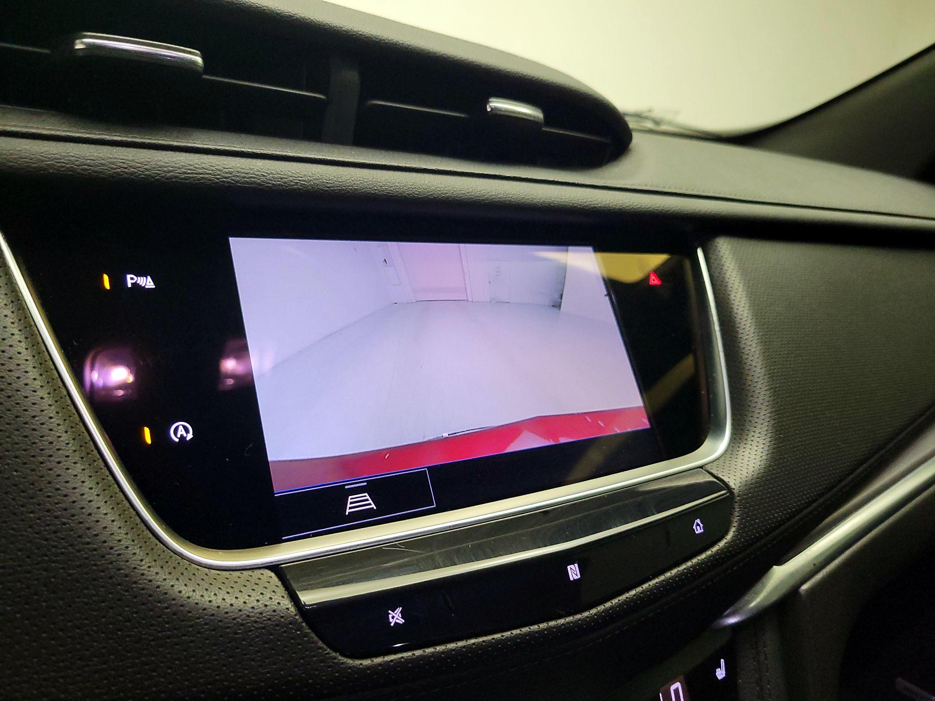 Thumbnail: 2021 Cadillac XT5 - 13