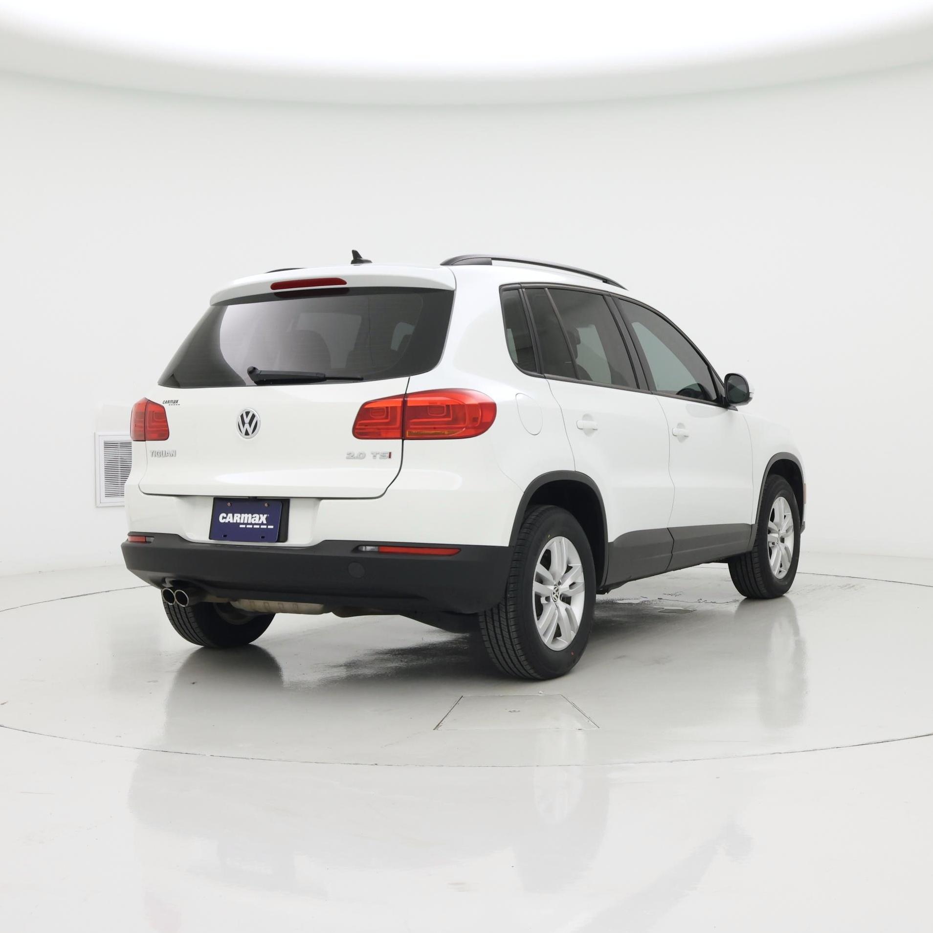 Thumbnail: 2017 Volkswagen Tiguan - 8