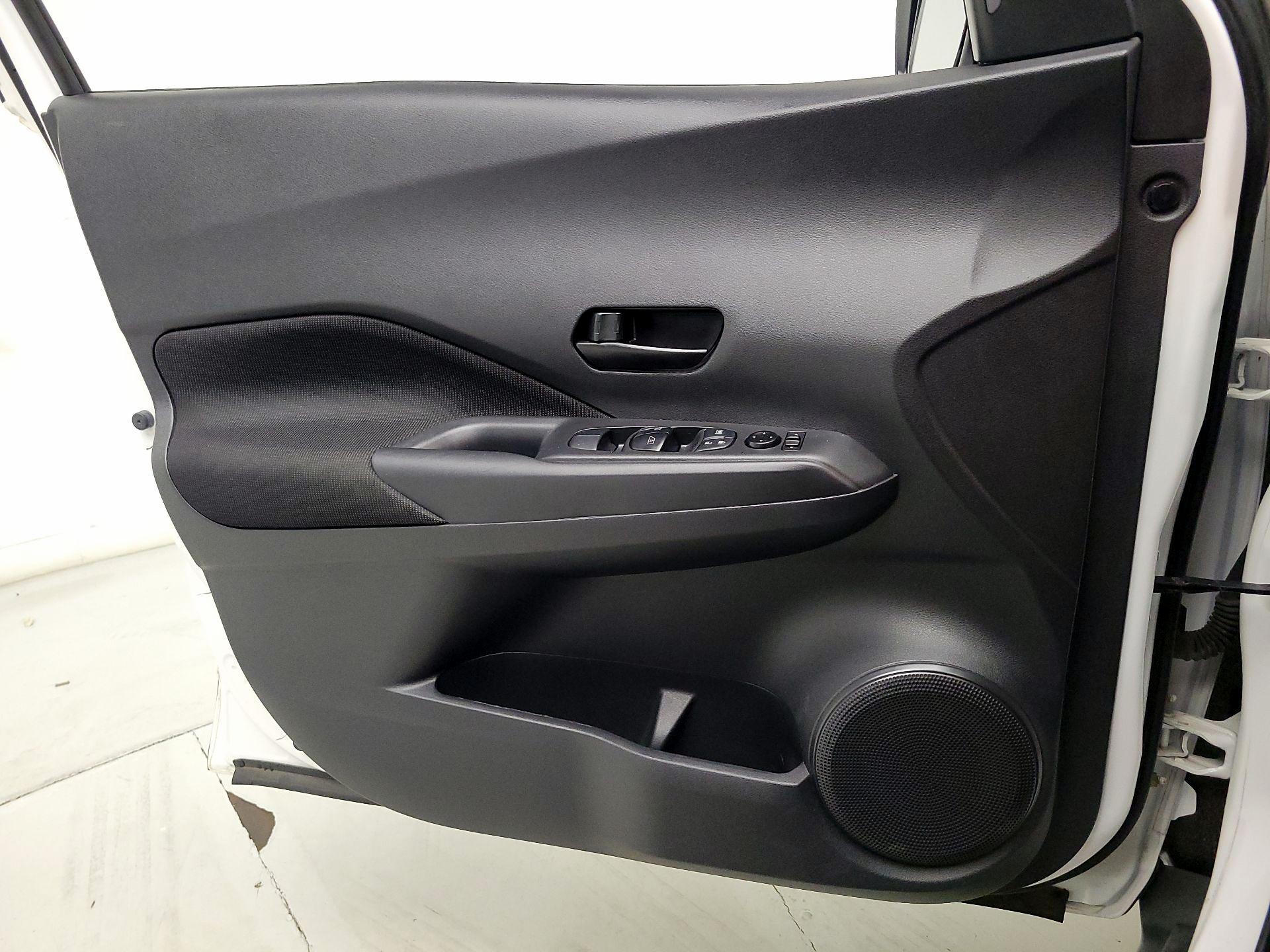 Thumbnail: 2023 Nissan Kicks - 12