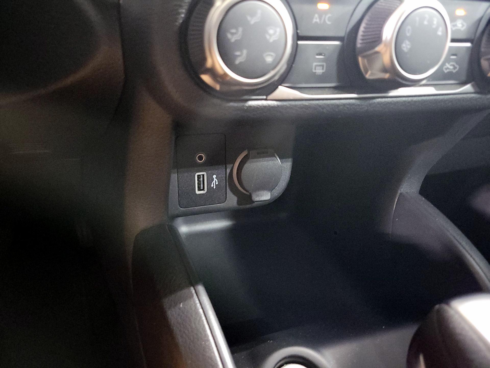 Thumbnail: 2023 Nissan Kicks - 17