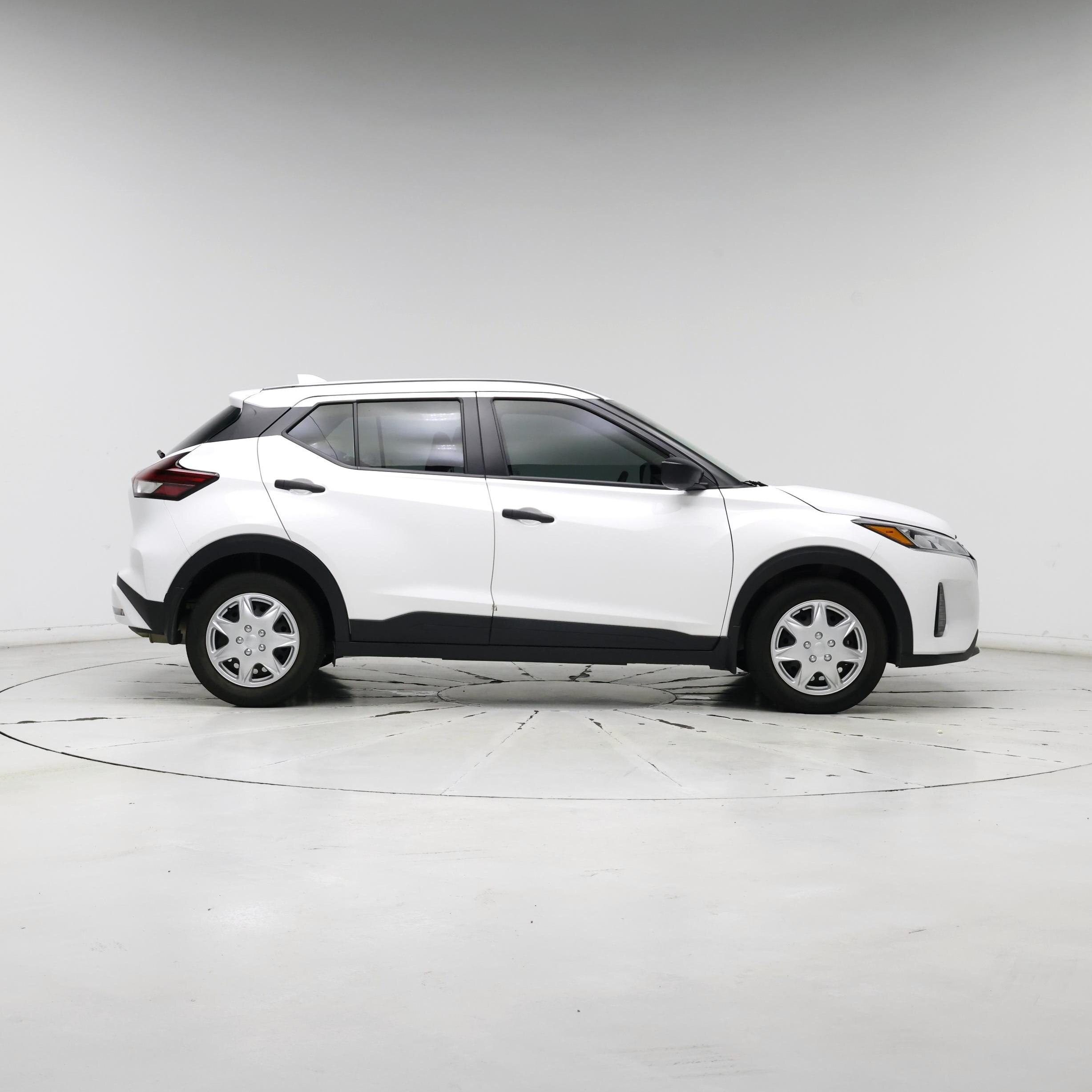 Thumbnail: 2023 Nissan Kicks - 7