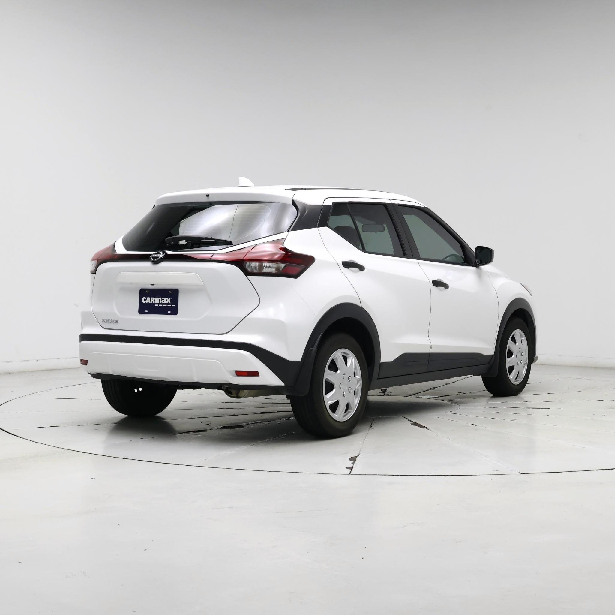 Thumbnail: 2023 Nissan Kicks - 8