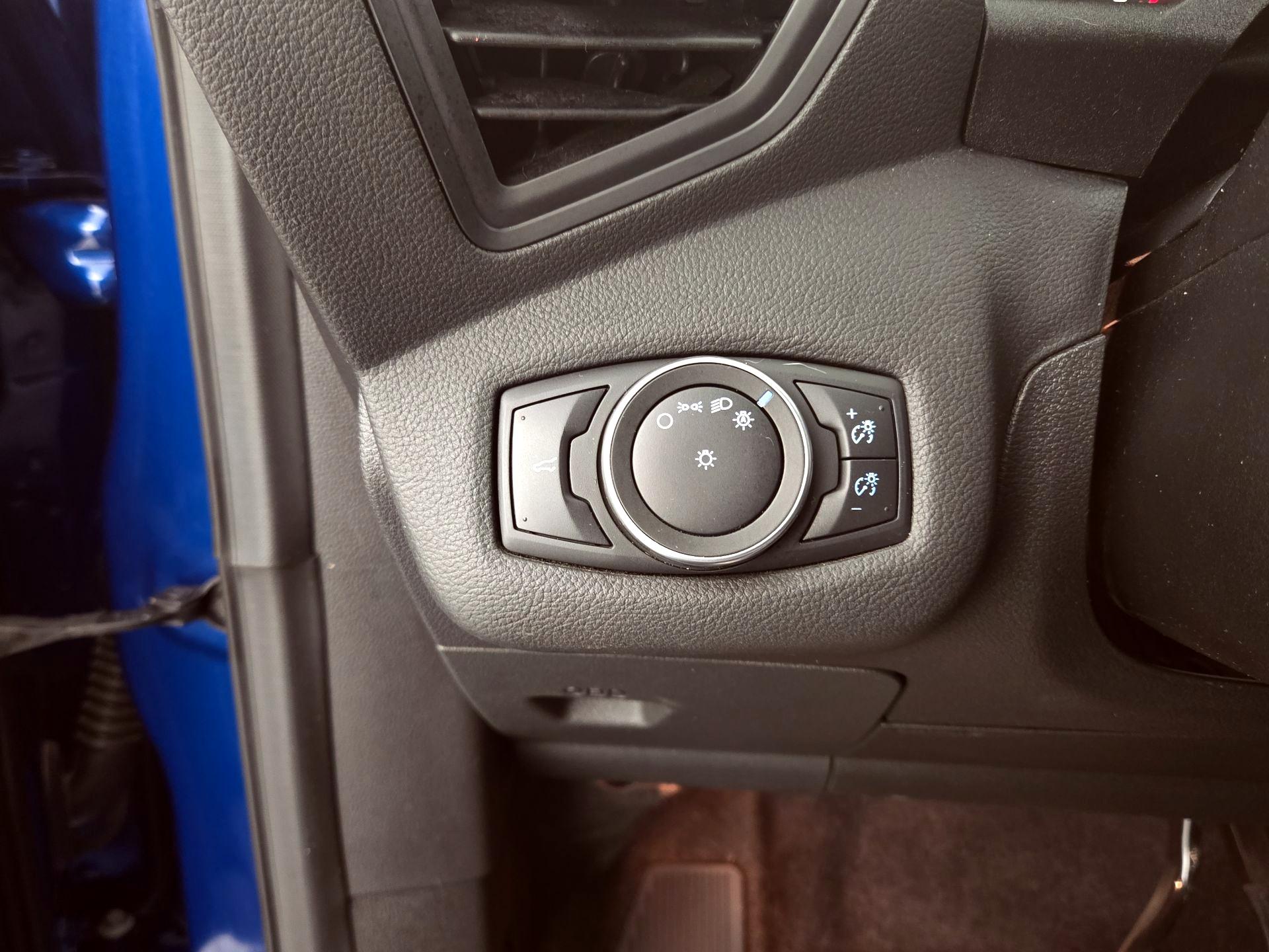 Thumbnail: 2019 Ford Escape - 13