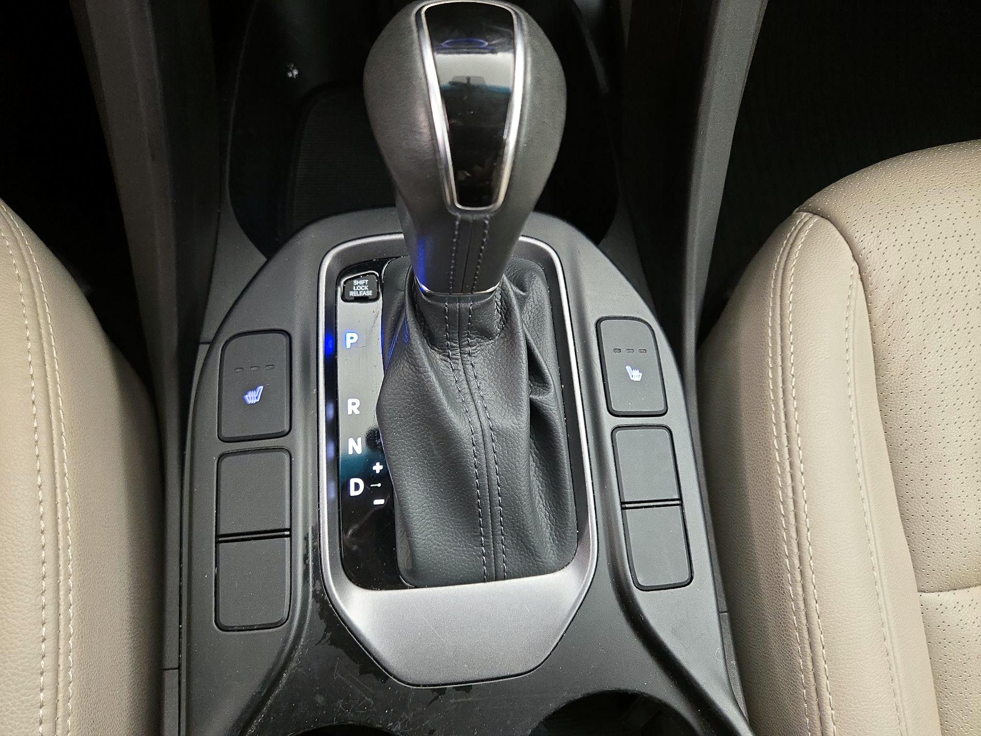 Thumbnail: 2014 Hyundai Santa Fe - 17