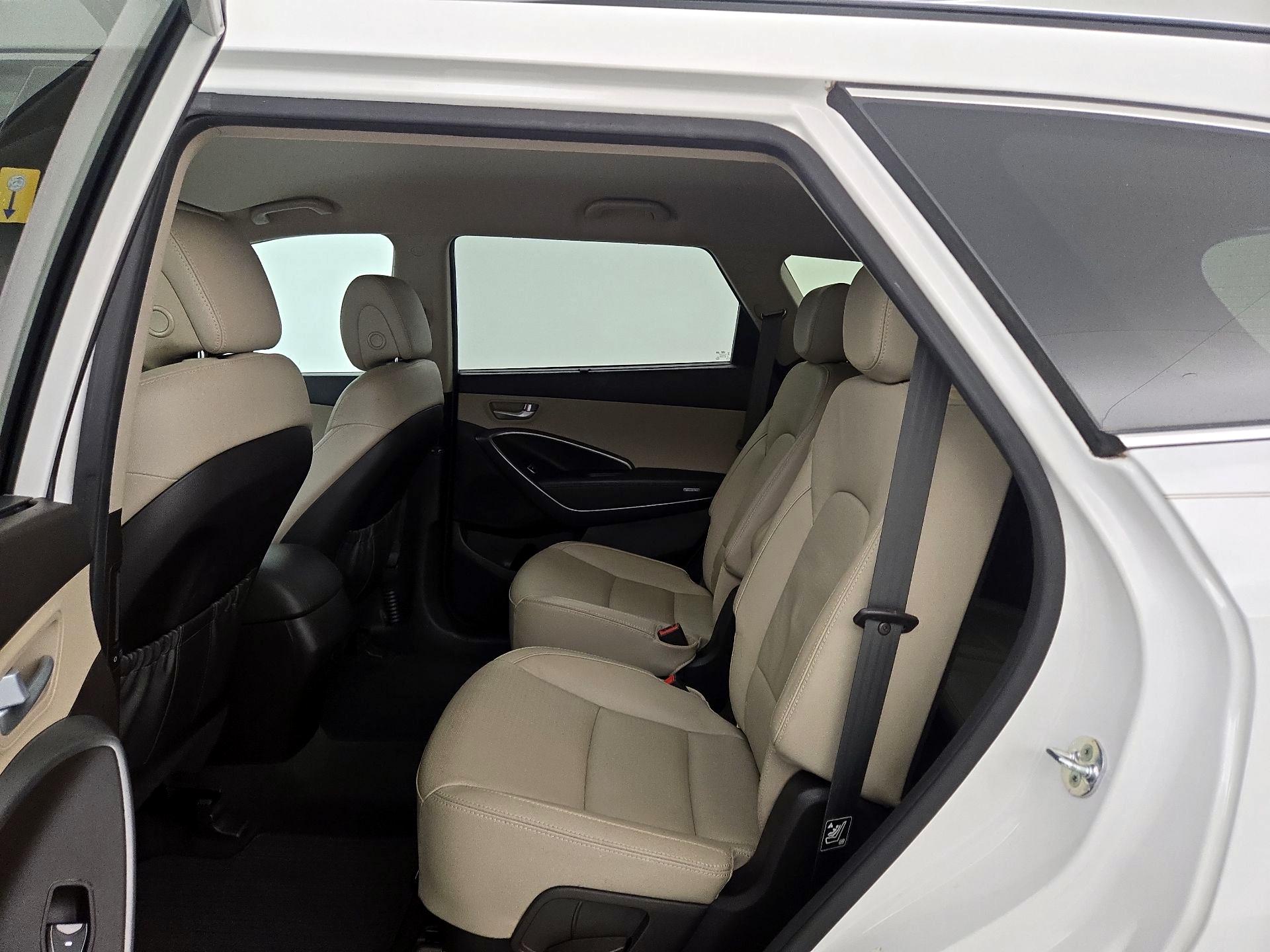 Thumbnail: 2014 Hyundai Santa Fe - 19