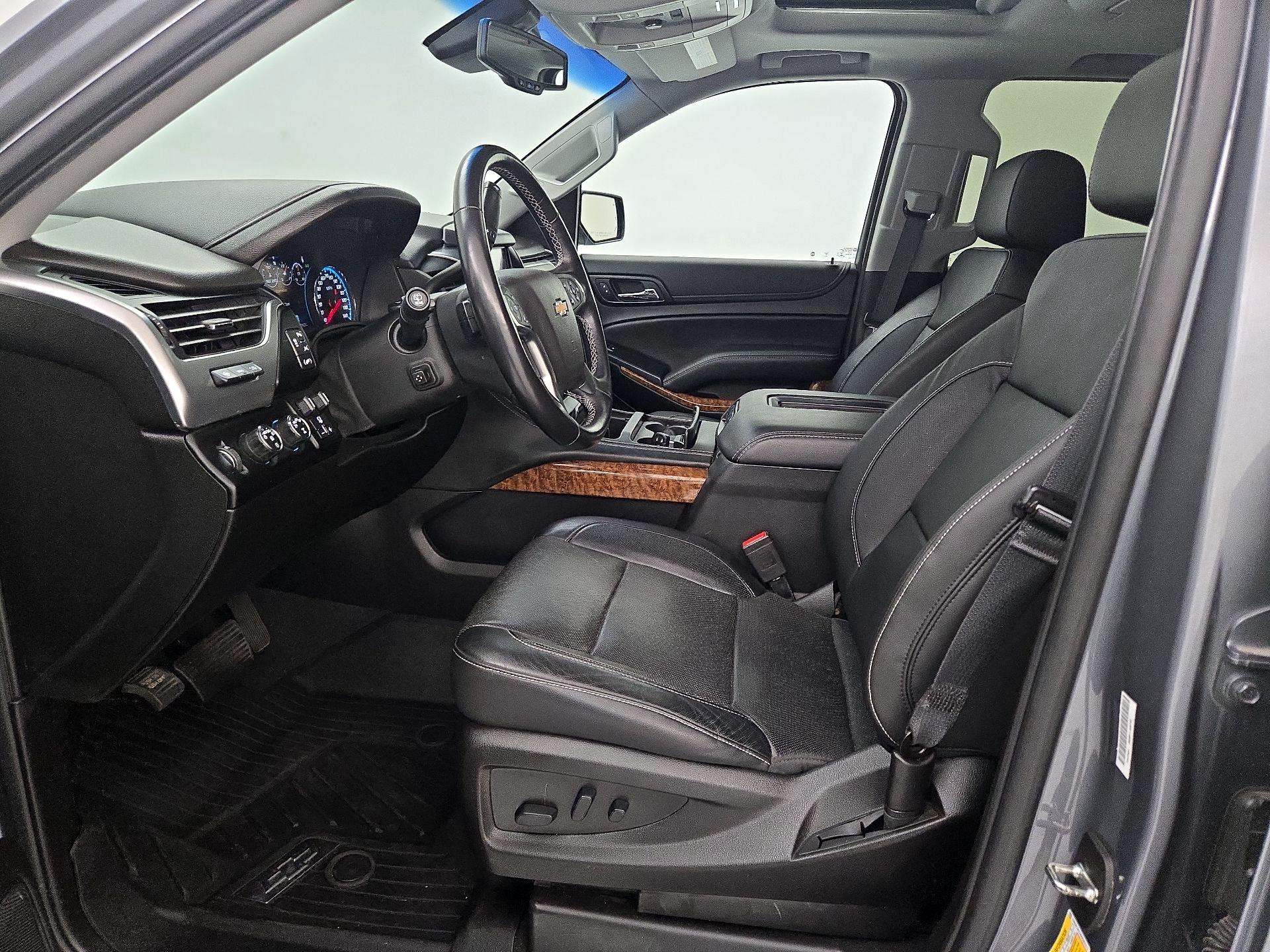 Thumbnail: 2019 Chevrolet Suburban - 11