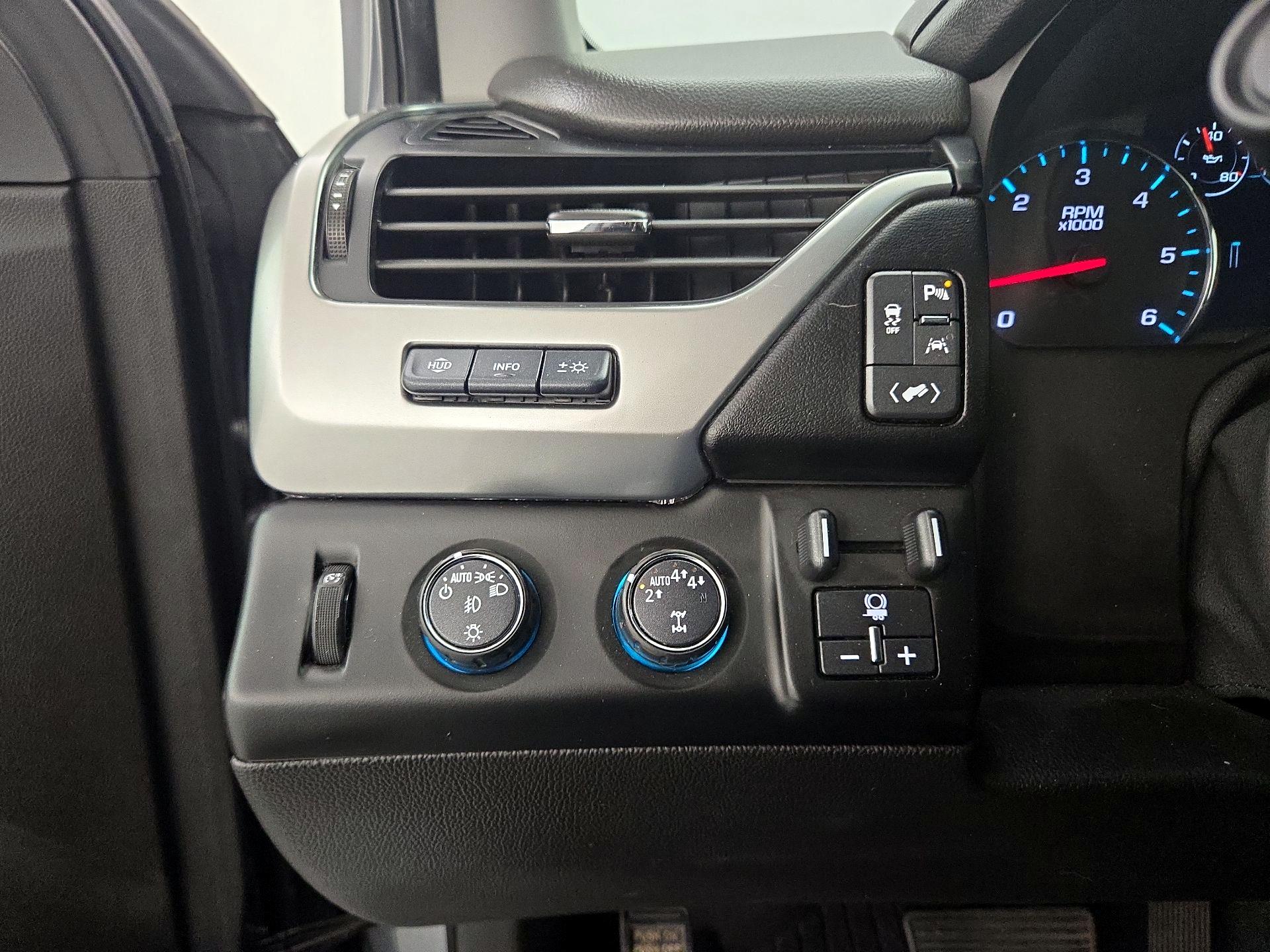 Thumbnail: 2019 Chevrolet Suburban - 13