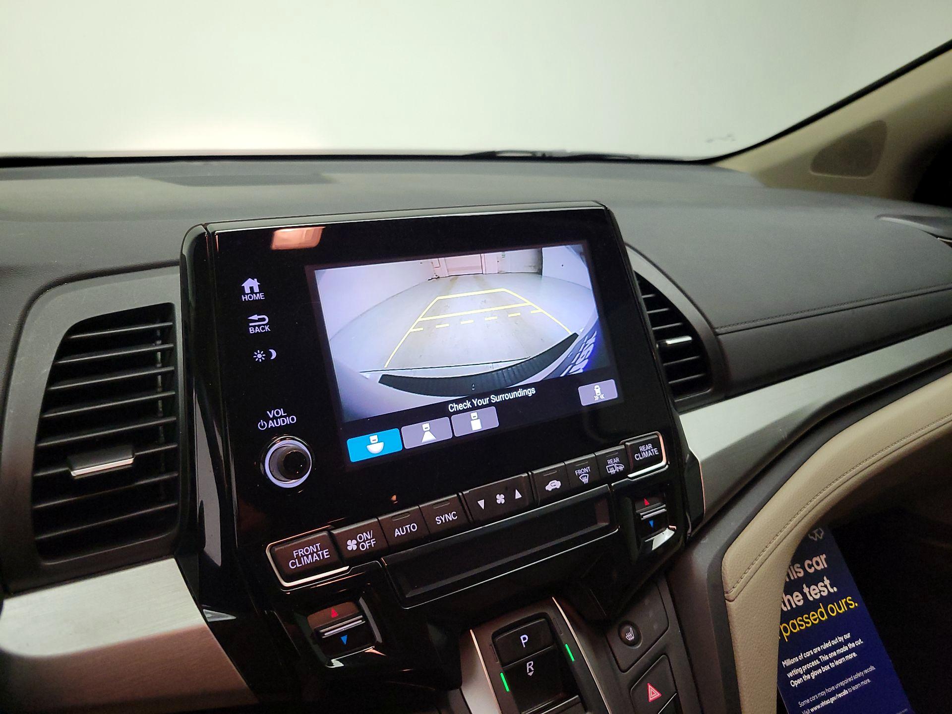 Thumbnail: 2019 Honda Odyssey - 14