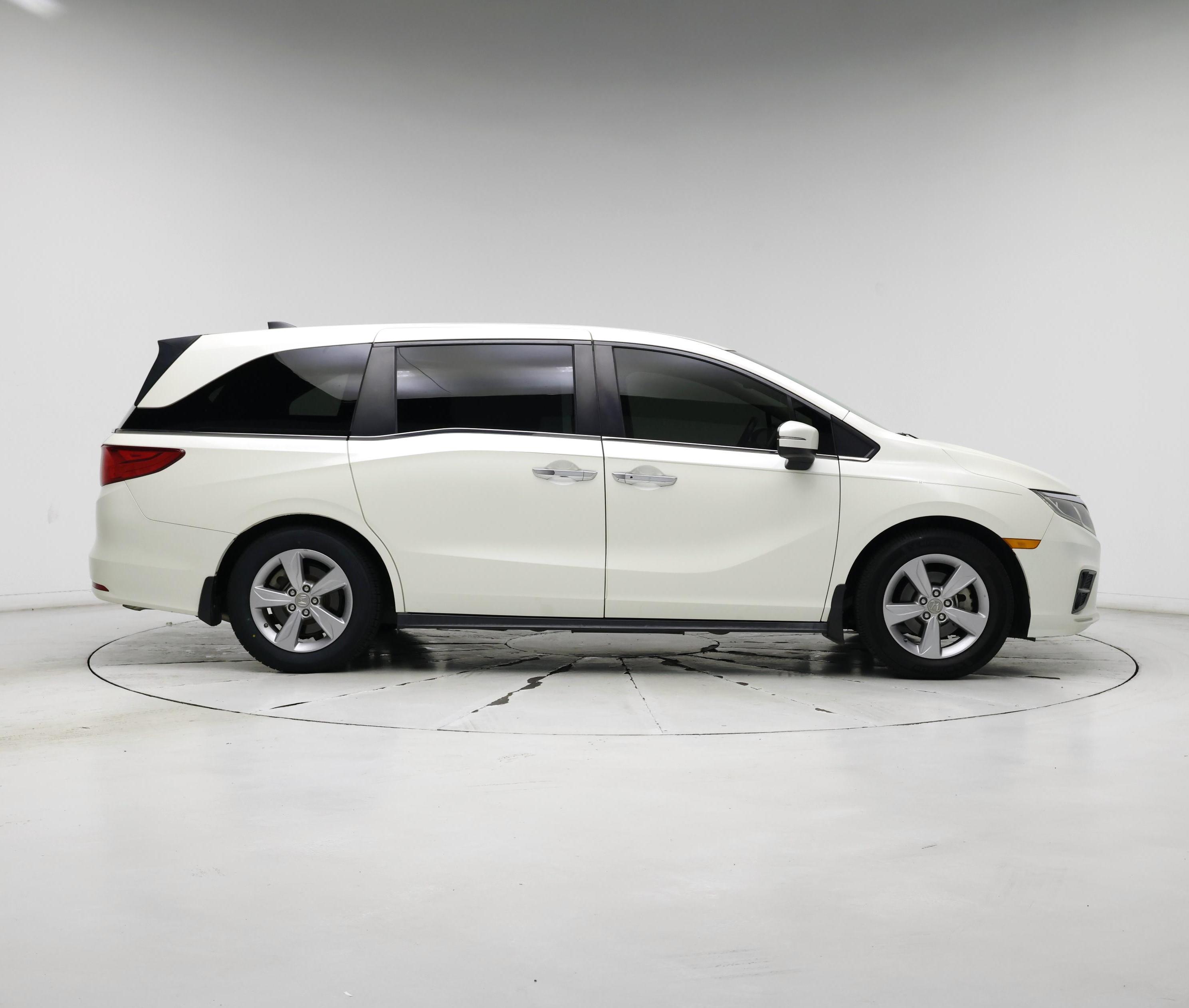 Thumbnail: 2019 Honda Odyssey - 7