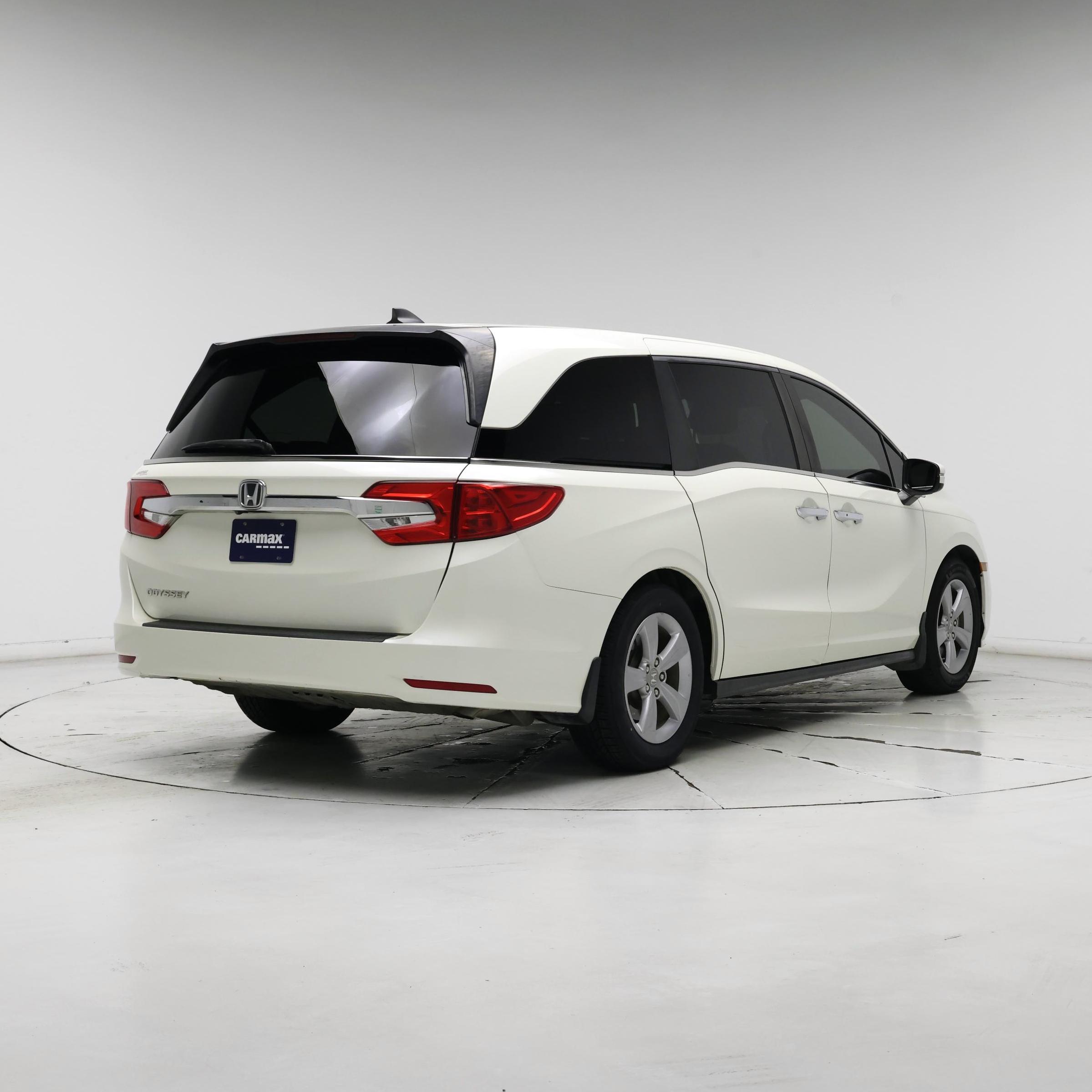 Thumbnail: 2019 Honda Odyssey - 8