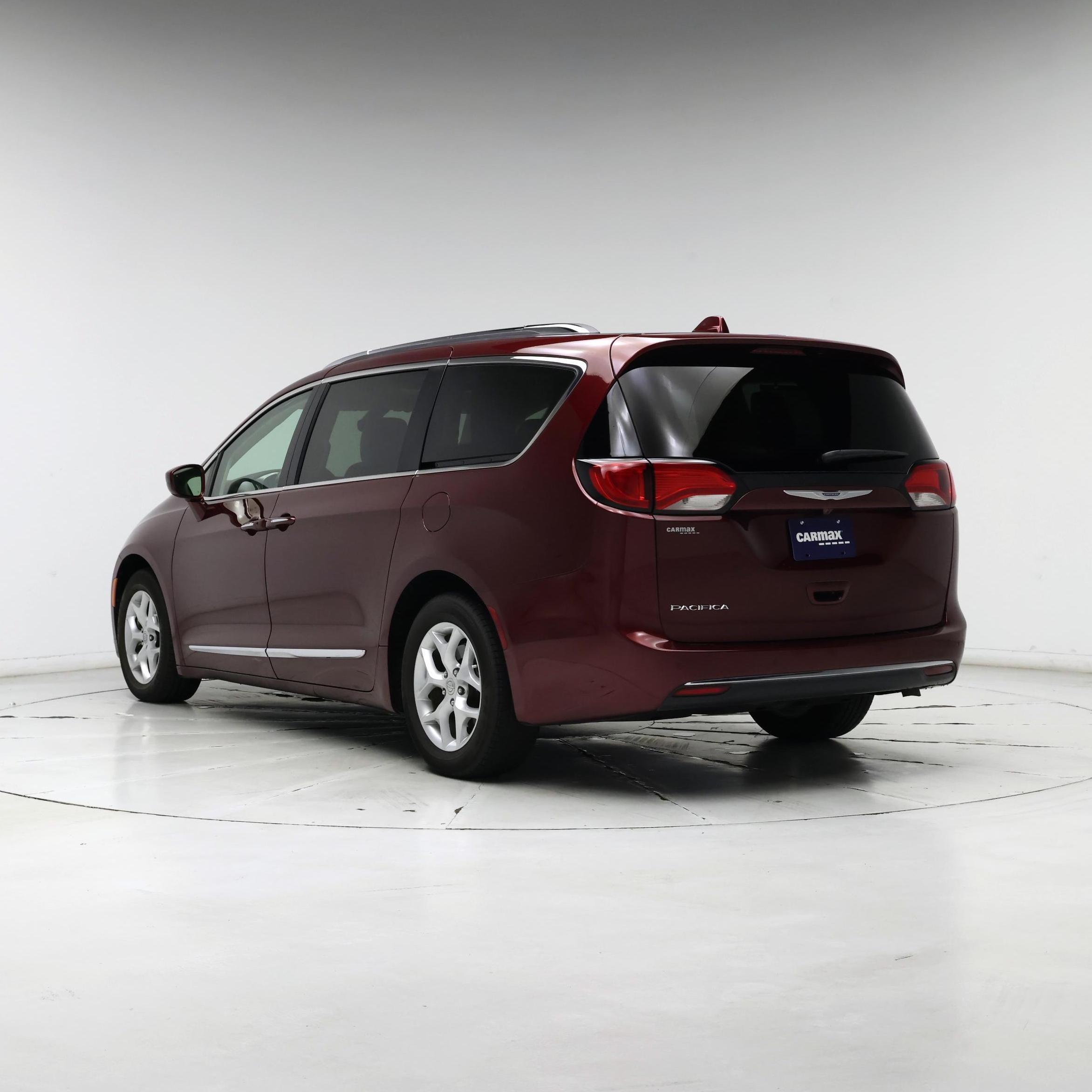 Thumbnail: 2018 Chrysler Pacifica - 2