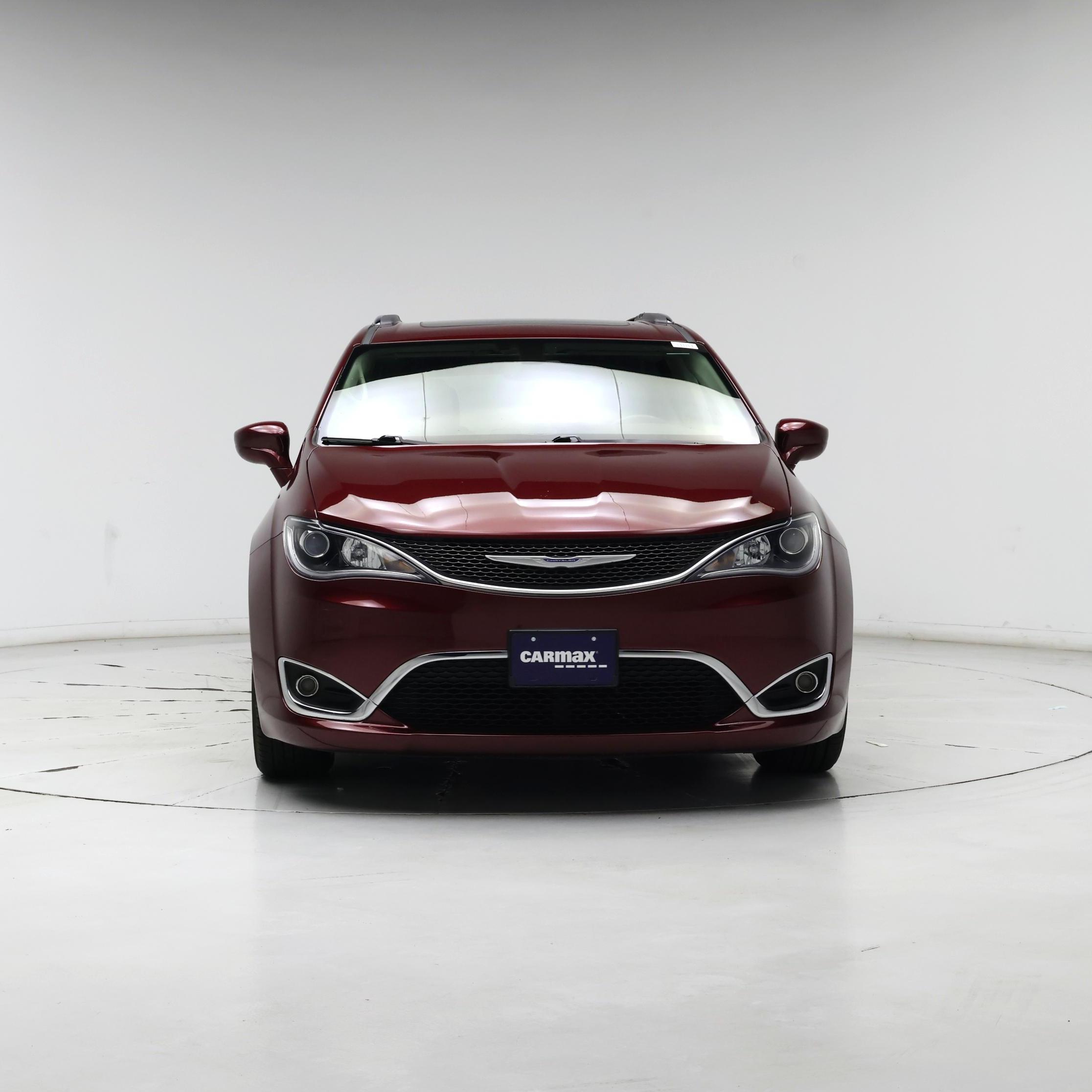 Thumbnail: 2018 Chrysler Pacifica - 5