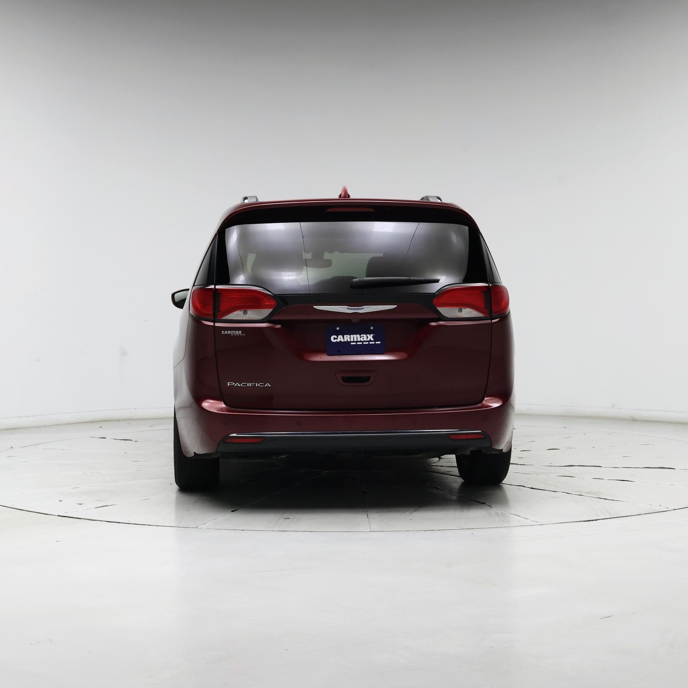 Thumbnail: 2018 Chrysler Pacifica - 6