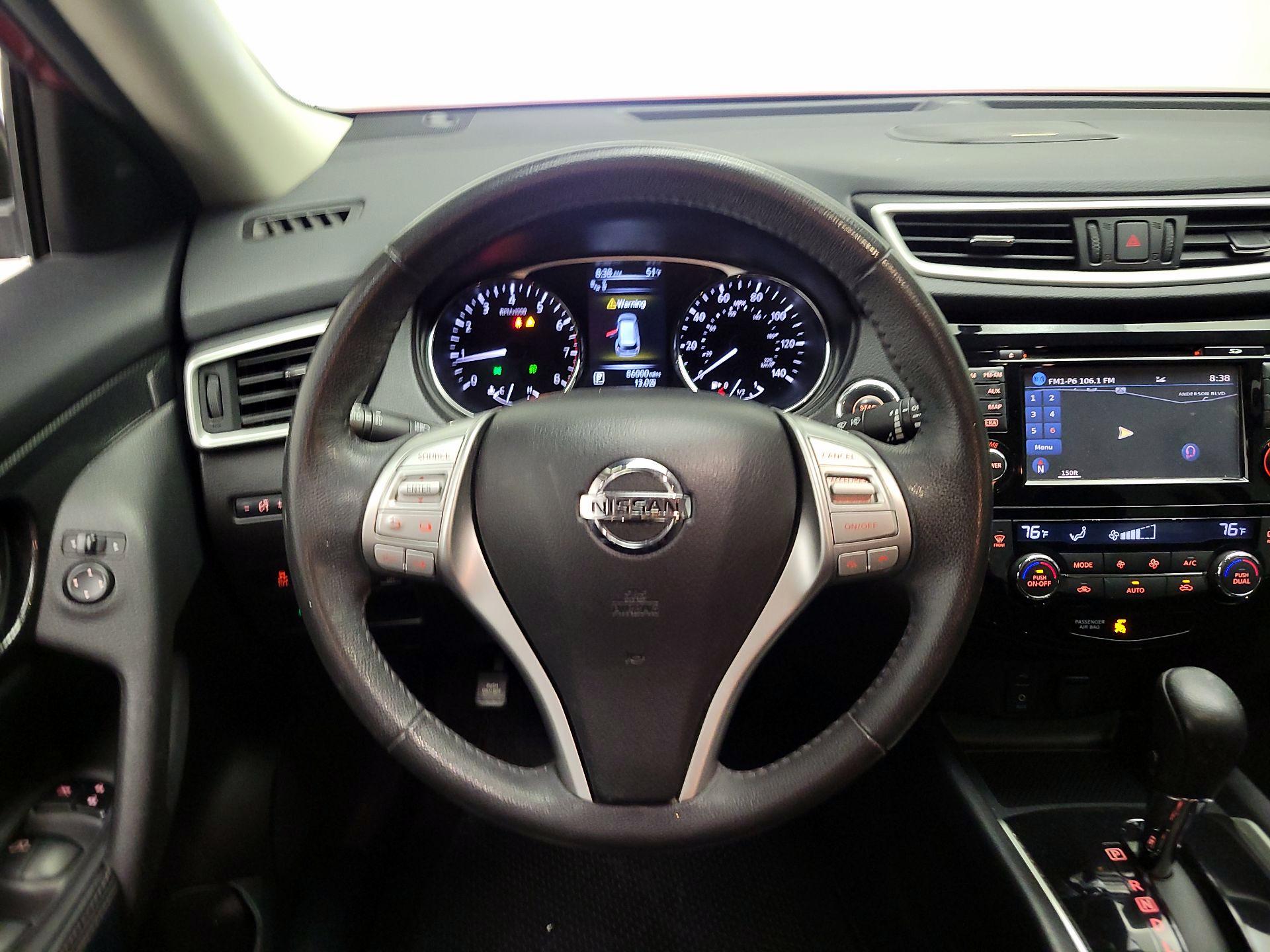 Thumbnail: 2016 Nissan Rogue - 10